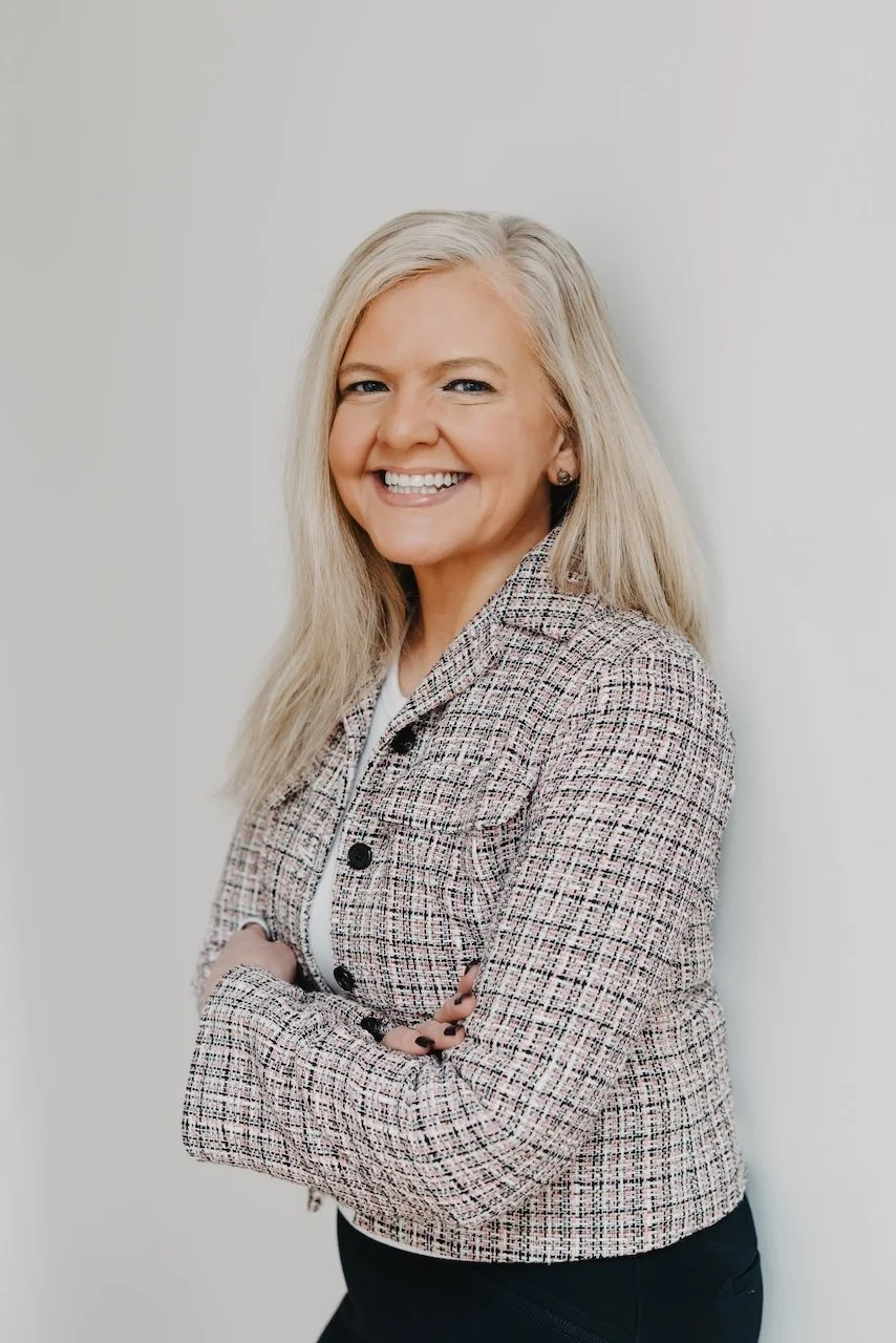 Professional business headshot in a photography studio located in Cleveland, Ohio by Agnes Szlapka 