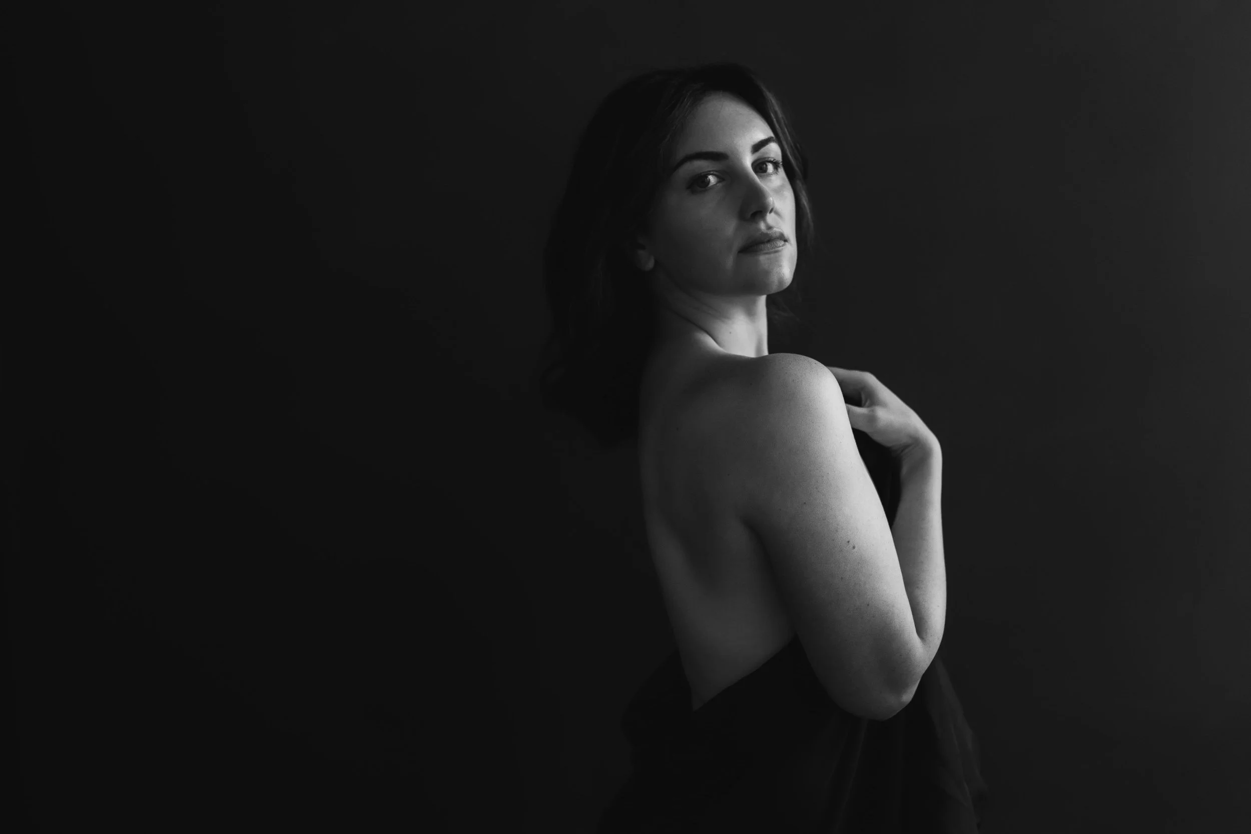 Cleveland Ohio boudoir photographer Agnes Szlapka — book your session