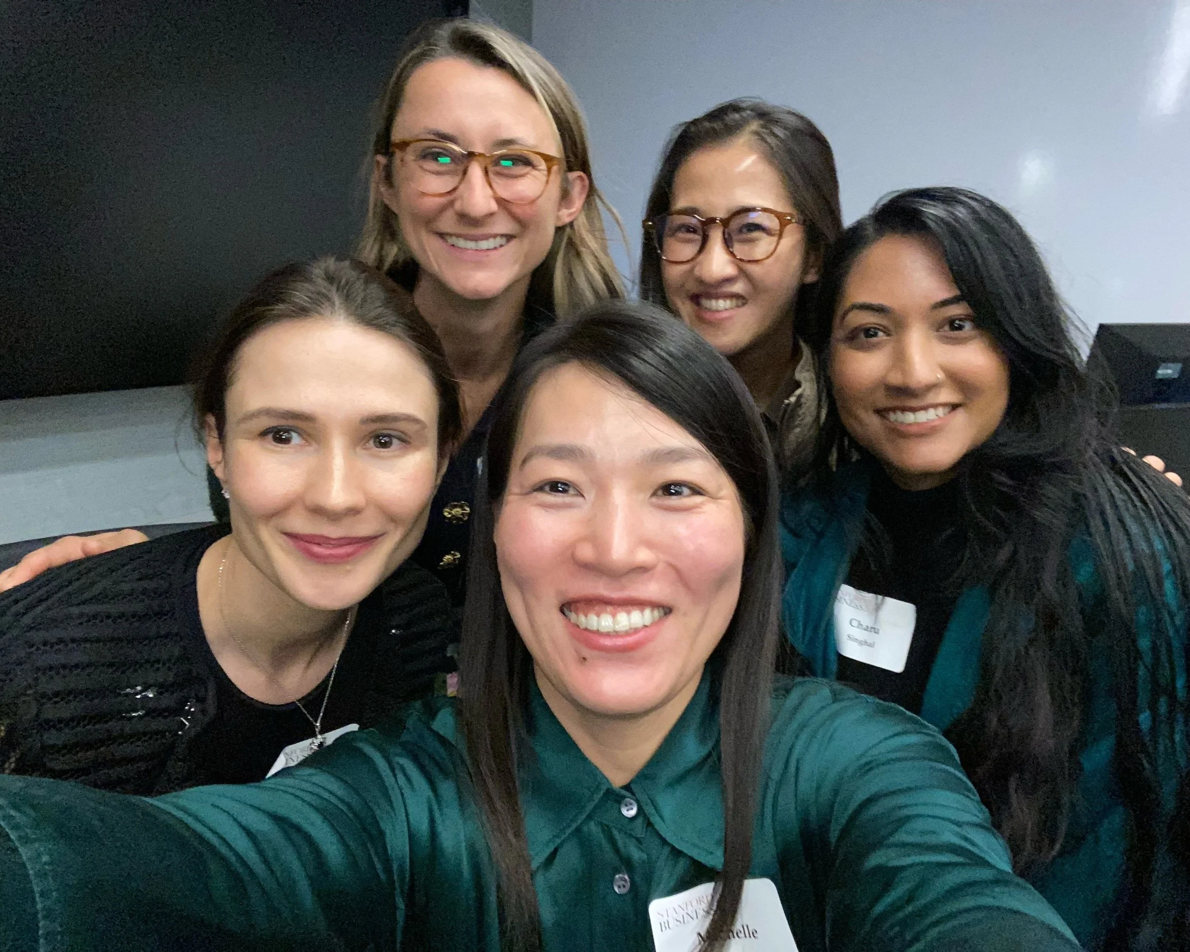 panel_selfie.jpg