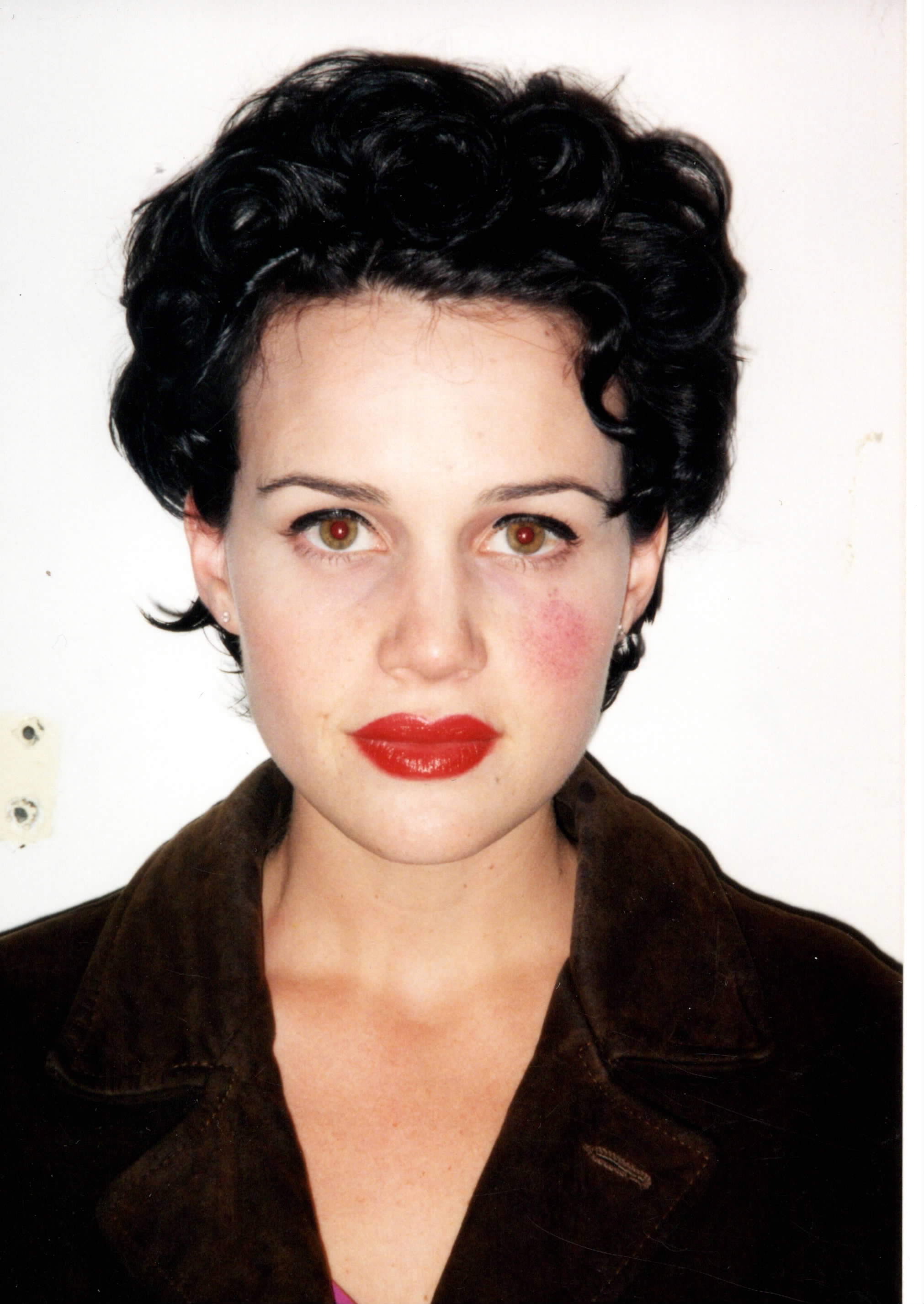 Carla Gugino bruised face
