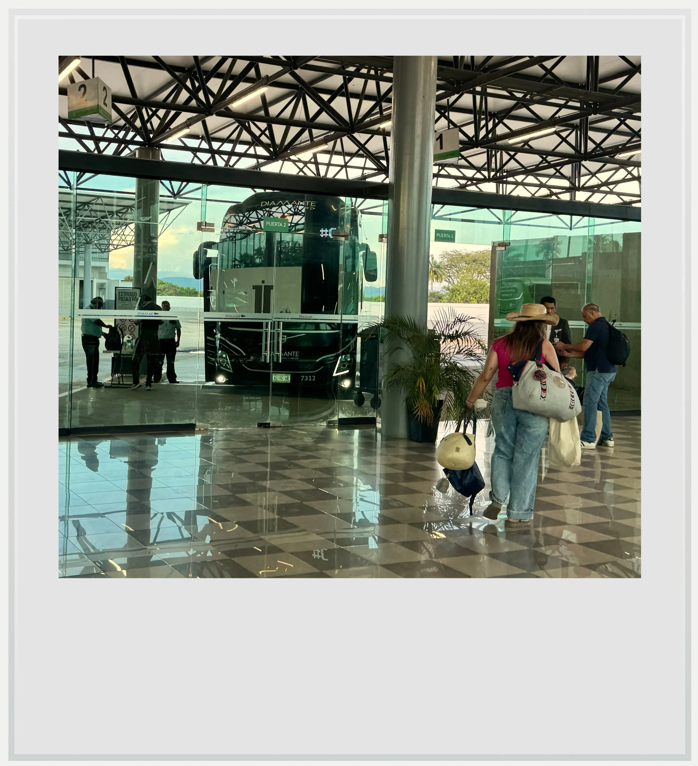 Getting back to Mexico City on an Estrella de Oro Diamante bus.