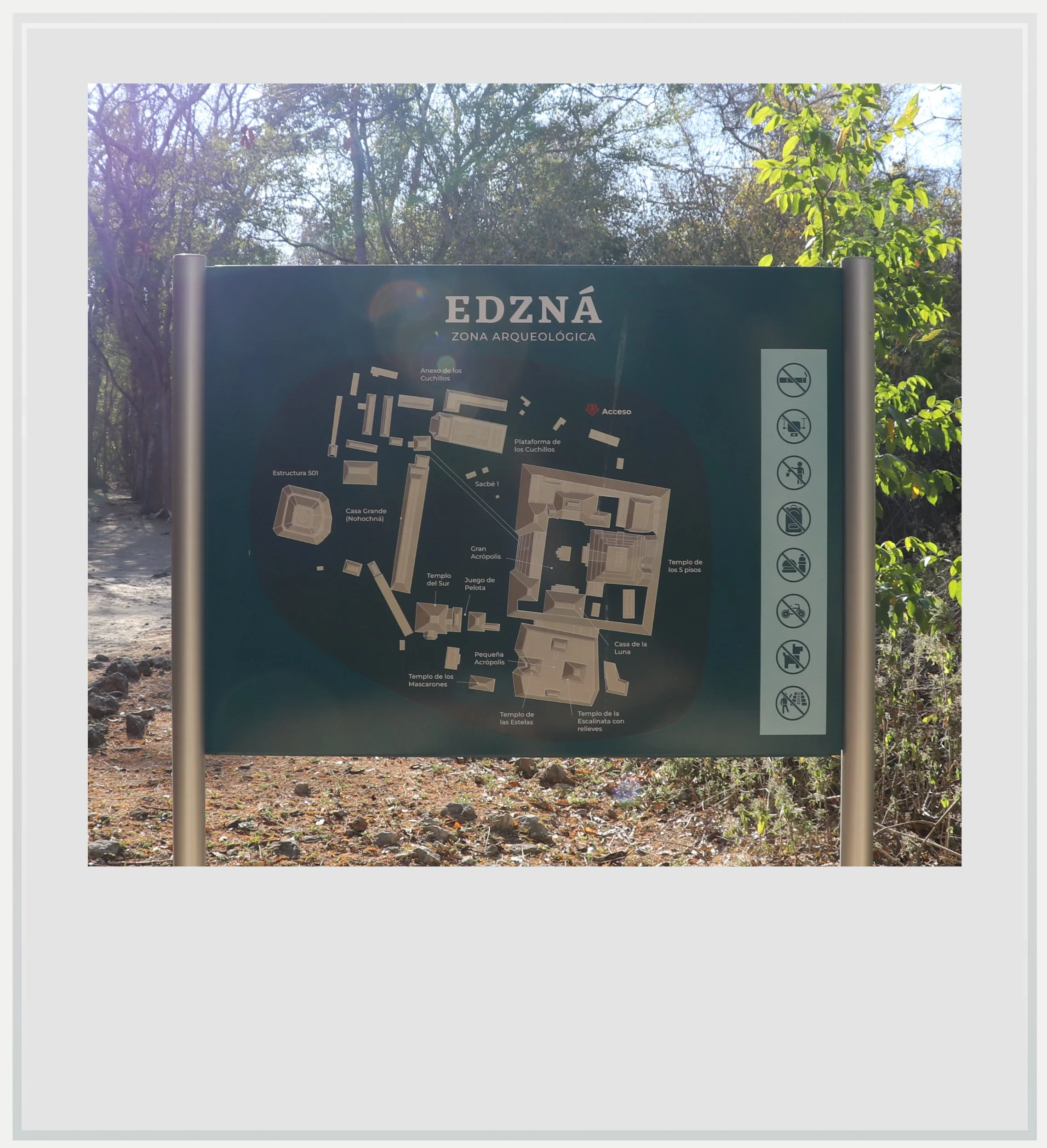 Edzna's site map.