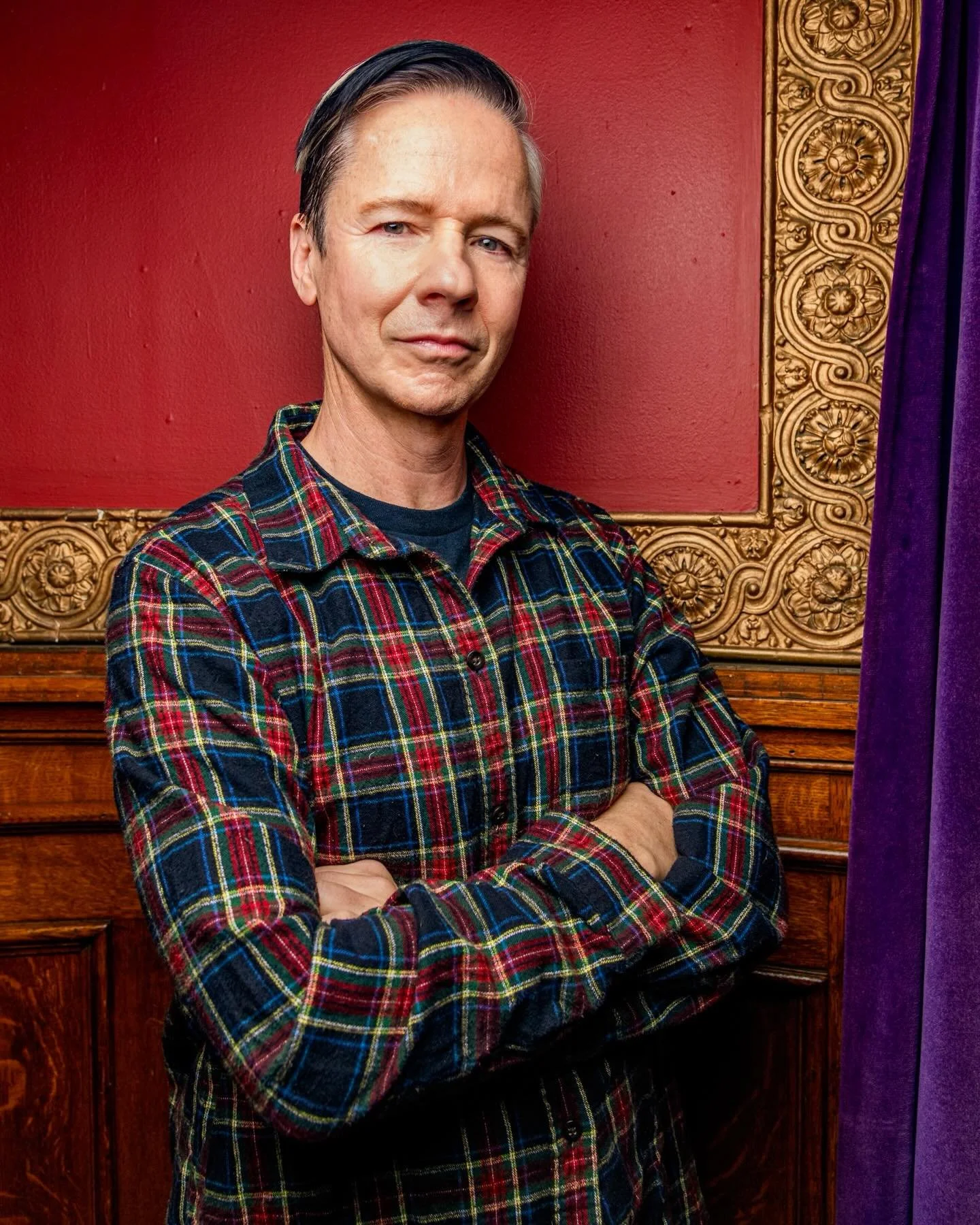 Five minutes with the inimitable + deeply inspirational @johncameronmitchell for @usatoday in celebration of his latest role as MARY in @ohmaryplay 🎭 We chose this booth as a nod to the show (but I won&rsquo;t spoil it if you haven&rsquo;t seen it!!