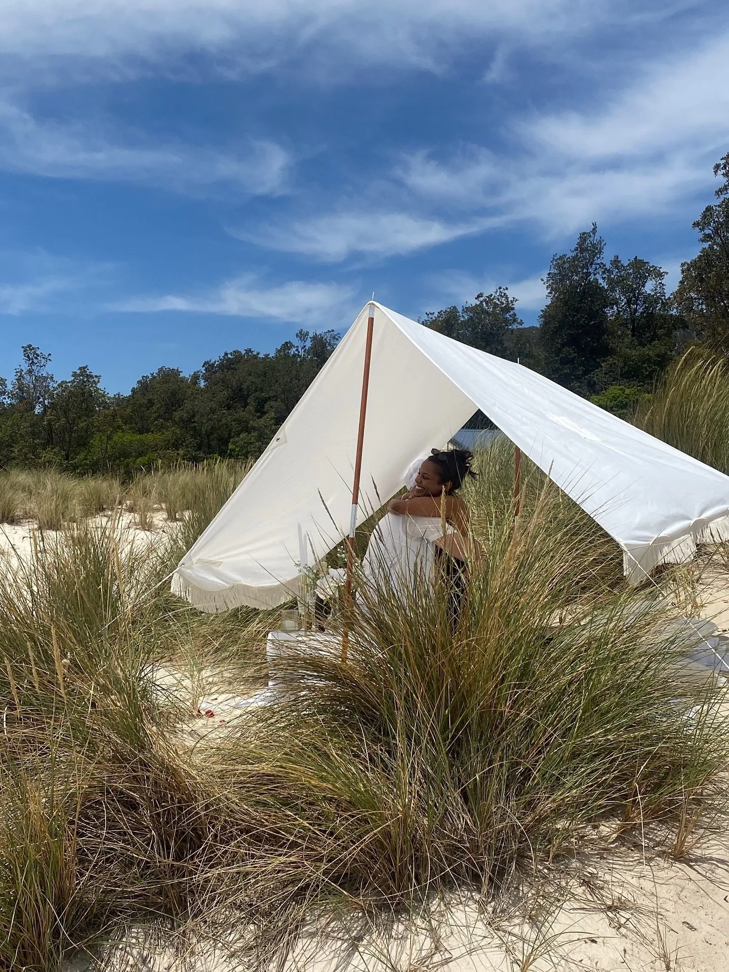 A little secluded beach privacy to pop the question 💍

Featuring our romantic luxe teepee picnic set up  at McCrae beach, all leading to a big YES! 

#beachproposal #engagementproposal #marriageproposal #melbourneproposal #picnicproposal