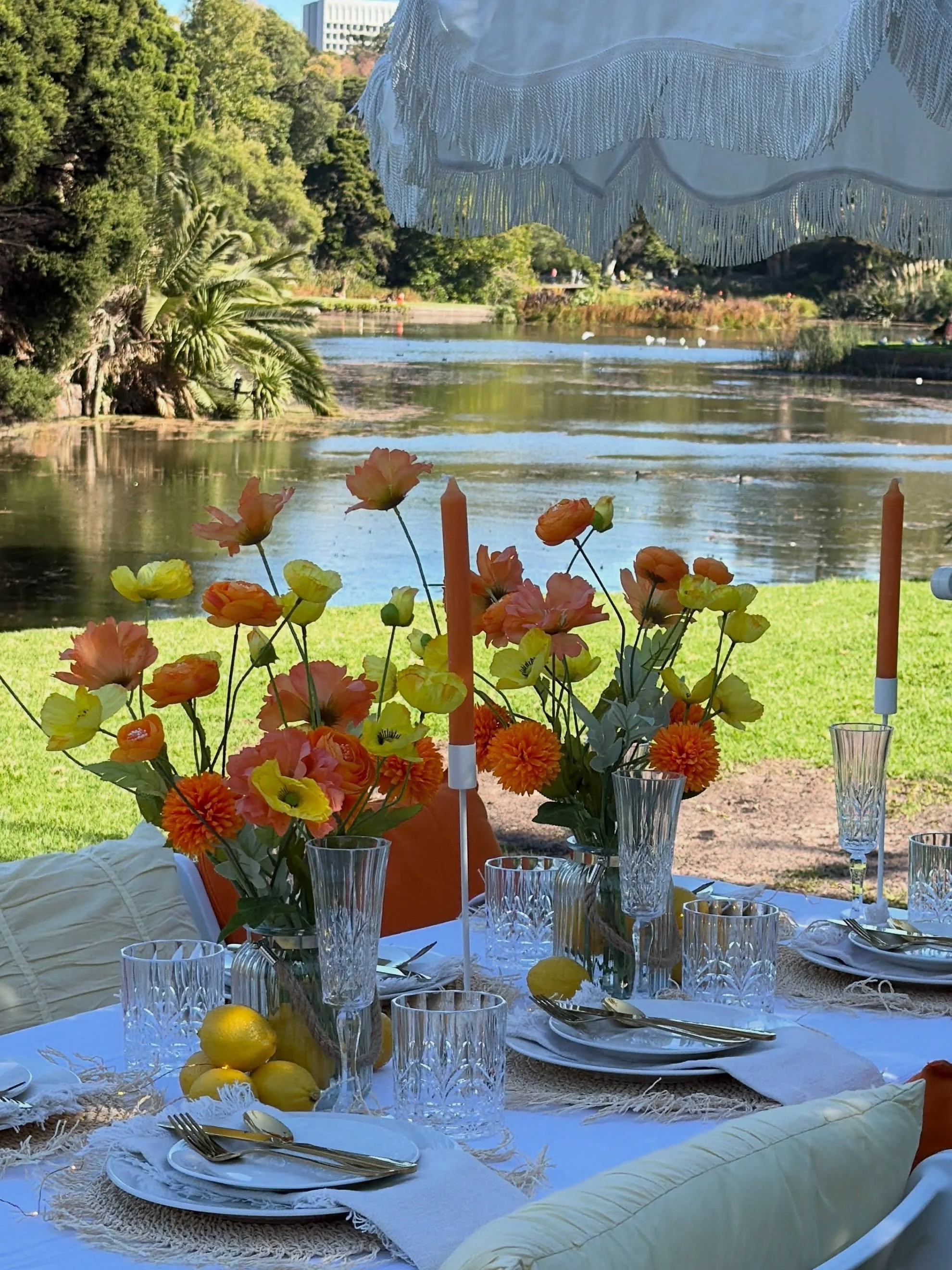 Special garden party celebration 💛🧡💛

#popuppicnic #picnicmelbourne #luxurypicnic