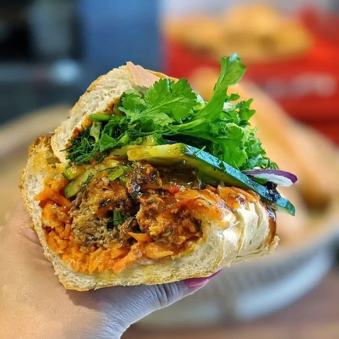 I adore Wikipedia's description of a 'sandwich': a portable dish wherein bread serves as a container for another food type. 

This portable dish contains sardines cooked out in a red sauce with red onions, aromats and lots of dill. 

📷 @sweetandyumm