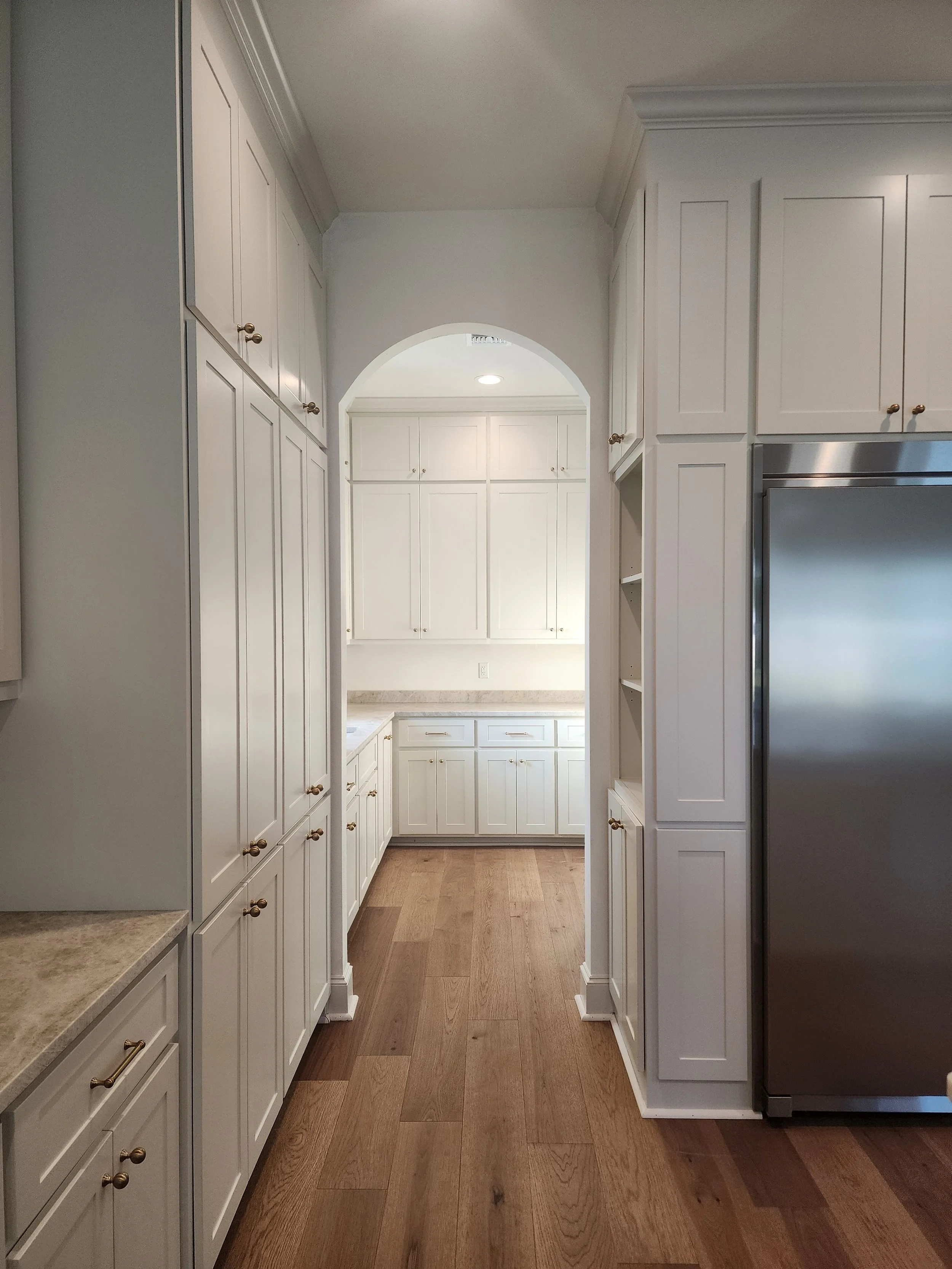 Rustic-Style Cabinets for a Ranch House in Flatonia, Texas