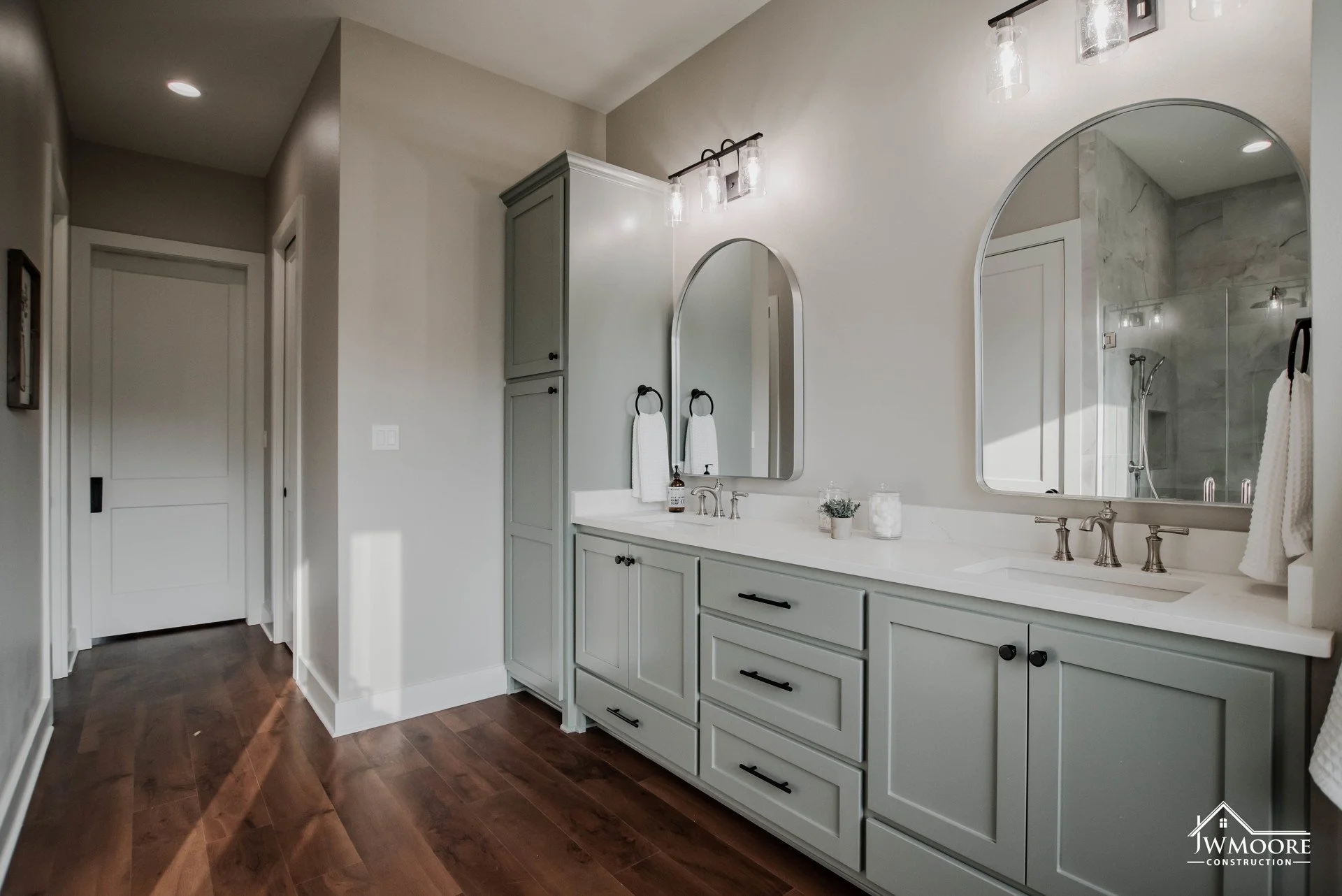 Create a cozy, beautiful kitchen with our custom cabinets