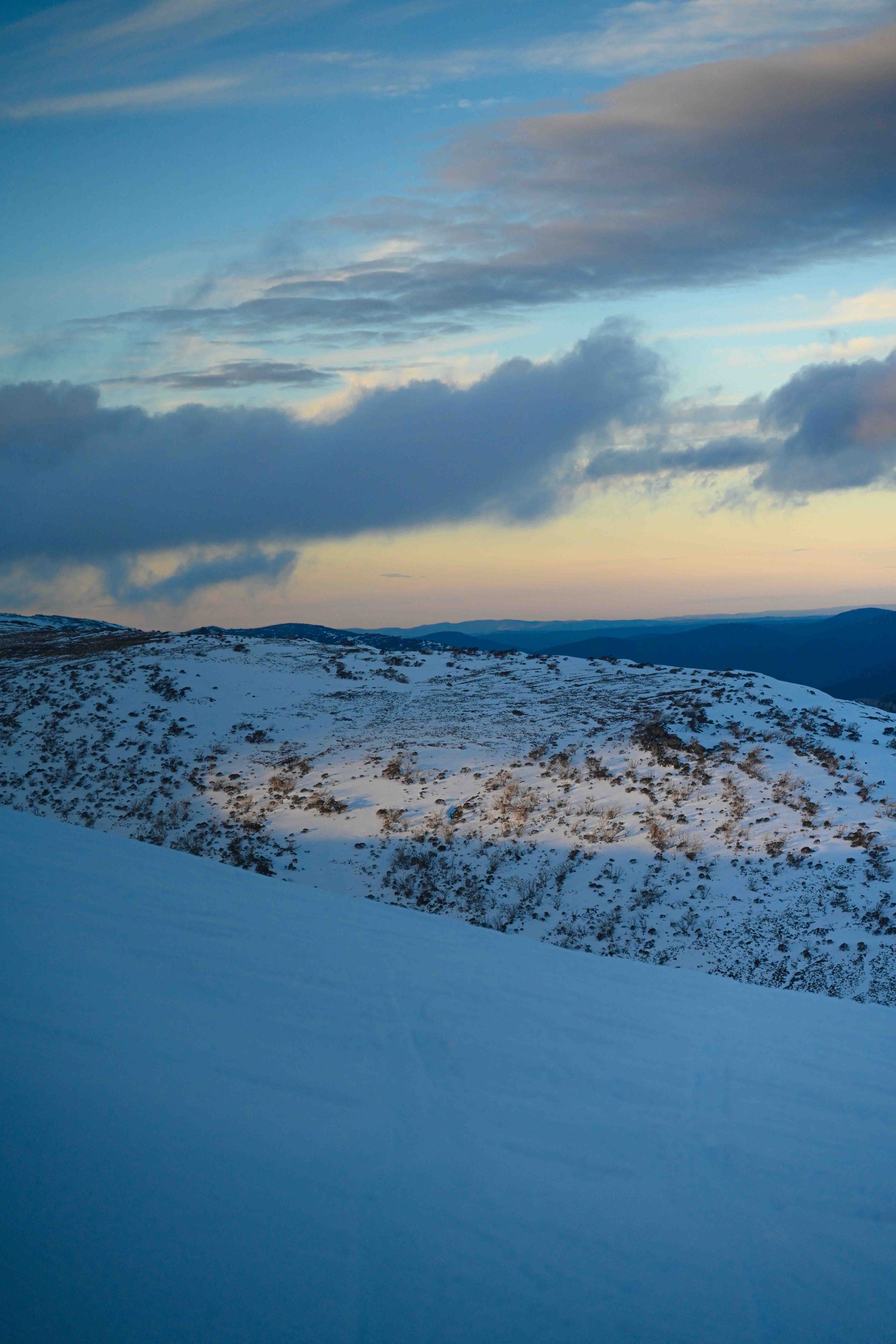 Sunset on the lee side of Mt Twynam. Photographer: Leah Foster
