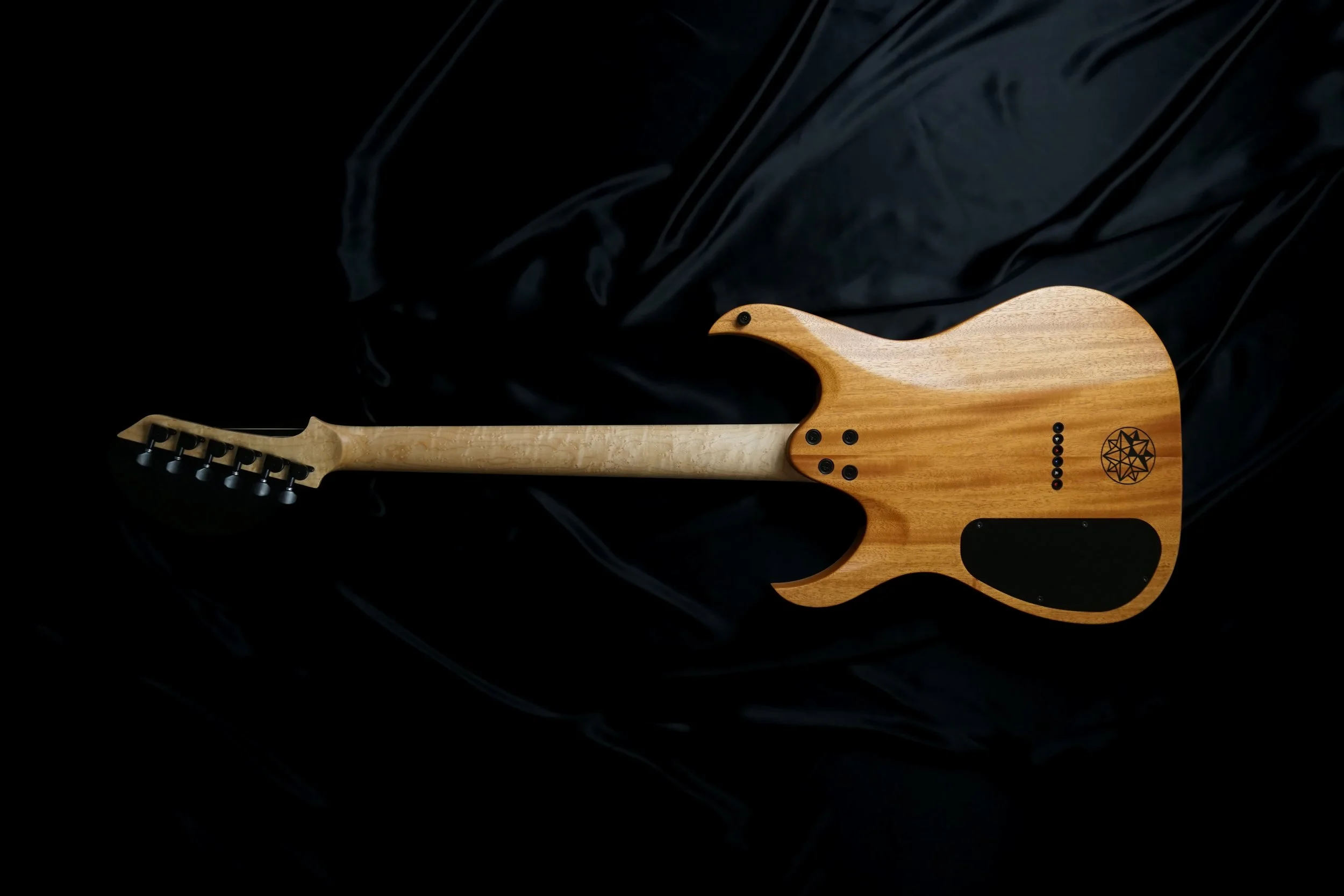 Hand Made Australian Guitar, 6 String Guitar, 7 String Guitar, Best Australian Custom