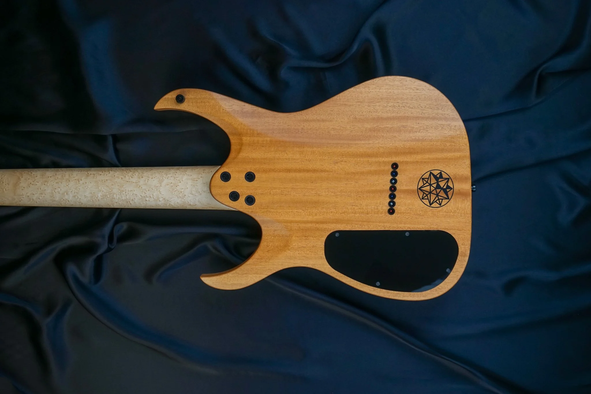 Hand Made Australian Guitar, 6 String Guitar, 7 String Guitar, Best Australian Custom