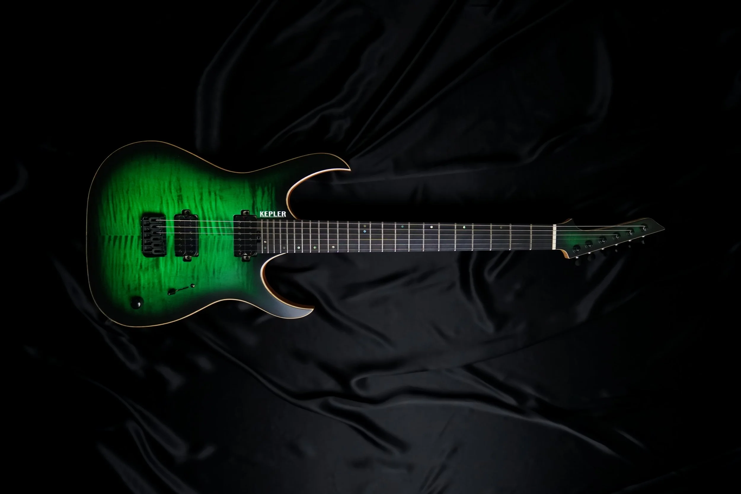 Hand Made Australian Guitar, 6 String Guitar, 7 String Guitar, Best Australian Custom