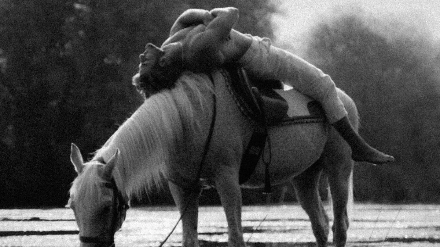 Some shots I have probably never shared.
Which one is your favourite? Mine is number 9. 💸

#lumix #filmmaker