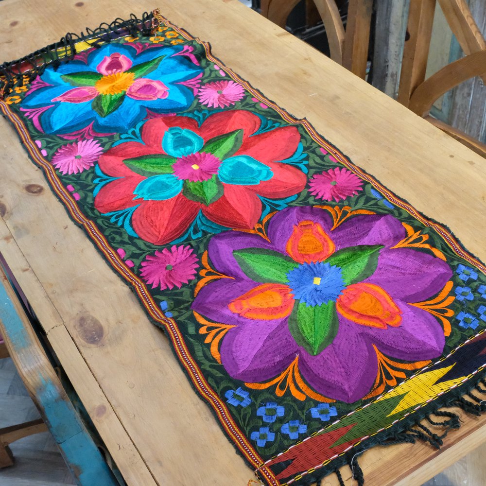 120 table runner discount