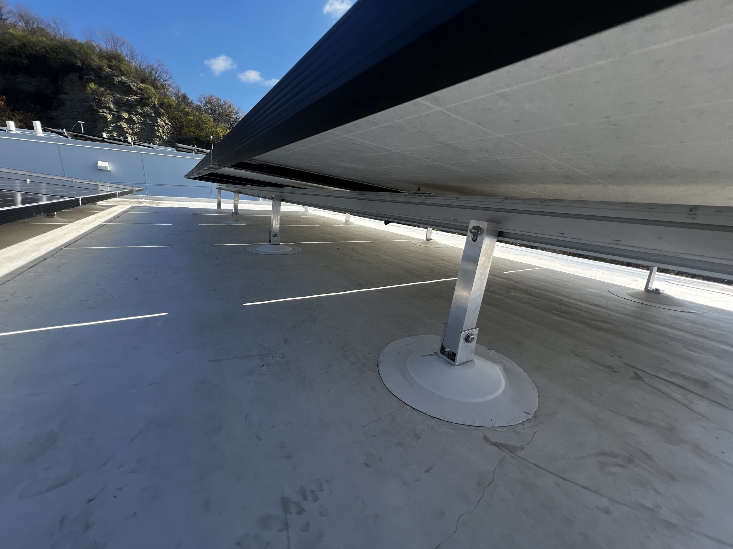 solarmounts.jpg