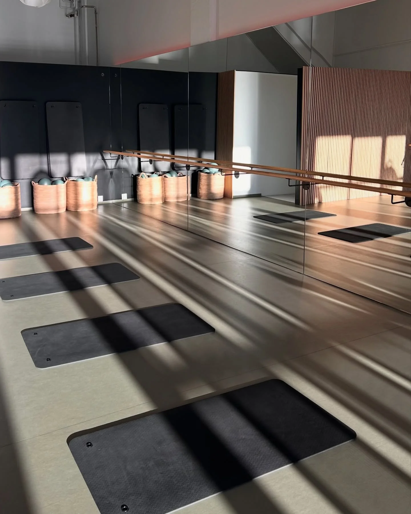 Our studio💫

Where every day starts with strength and stillness.