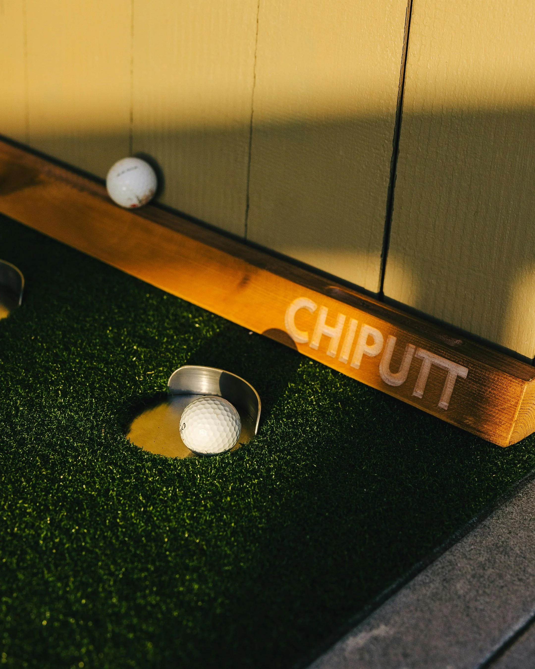 chiputt-golf-8ZhGwhvwDyk-unsplash.jpeg