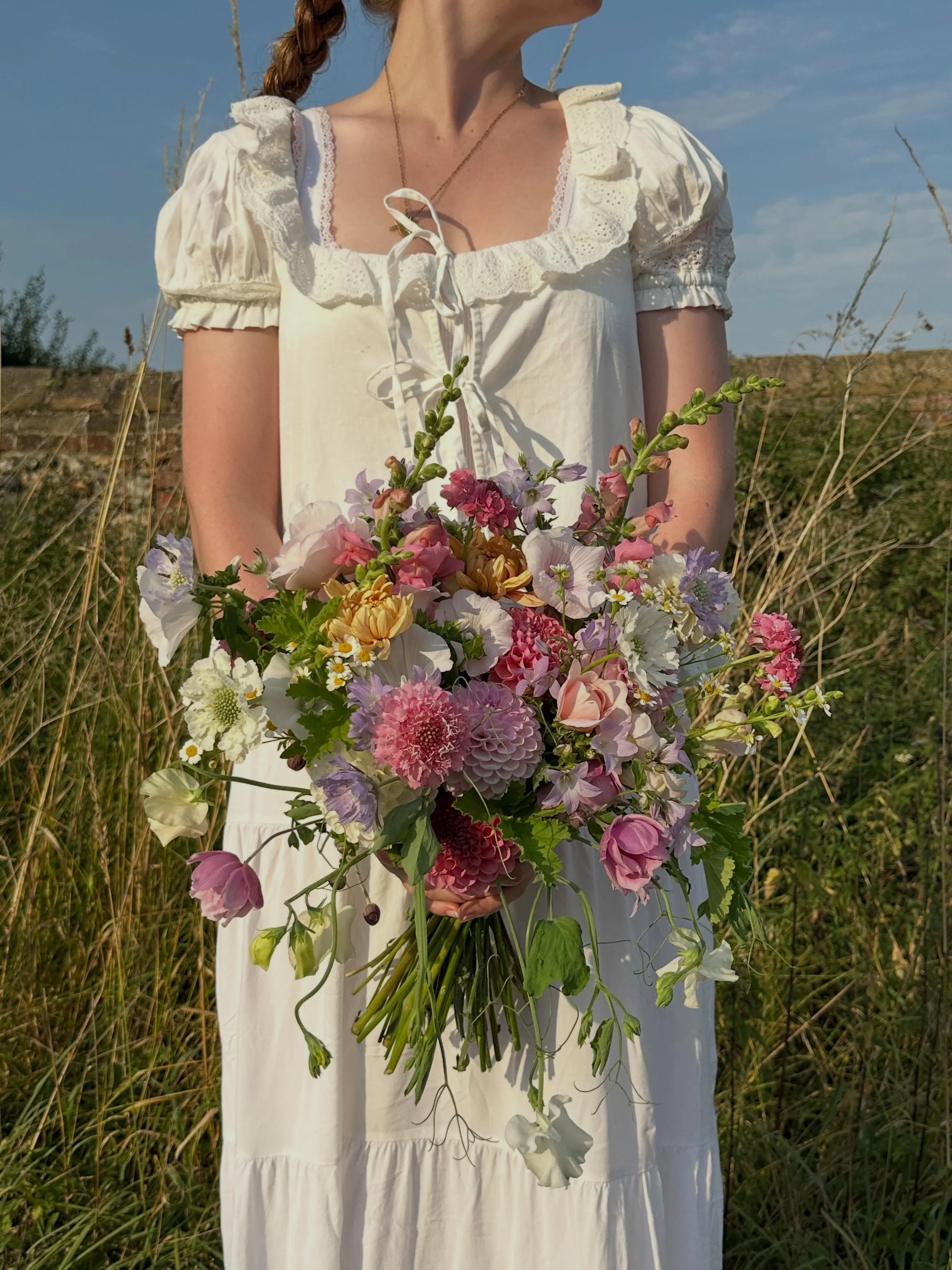 Missing the sun at the moment so dreaming of this summery bouquet from a couple of years ago. We&rsquo;ve got some stunning weddings this year in Norfolk, can&rsquo;t wait to go back to my favourite place to create some magic. ✨🤍

Gorgeous flowers f