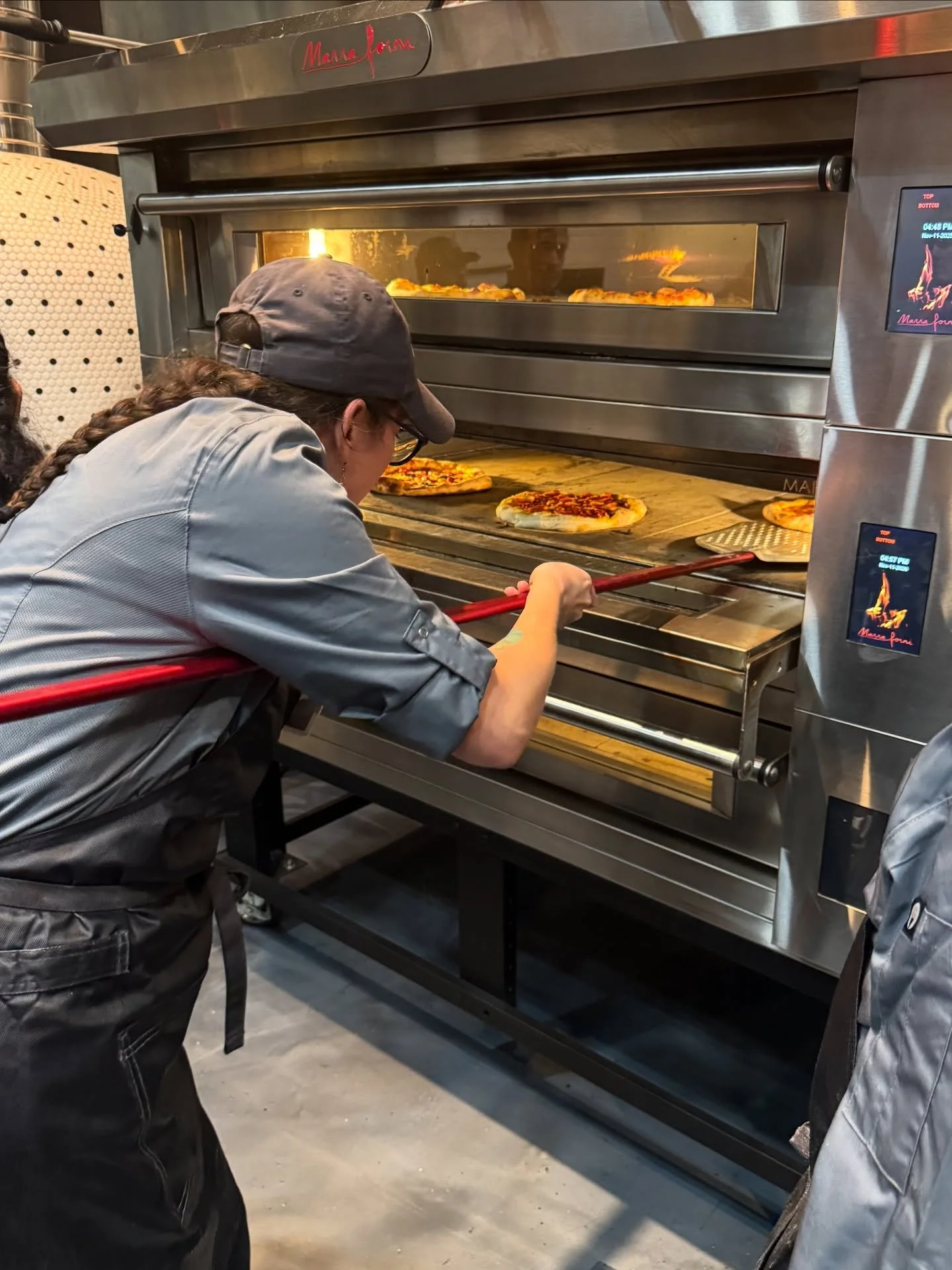 Spent the week leveling up at @thepizzauniversity &mdash;three days of dough, technique, ovens &amp; nonstop pizza talk with Leah Scurto (@pizzaleah707) &amp; Laura Meyer (@pizzeriadalaura). Exactly the kind of reset a small team like ours needs.

Mi