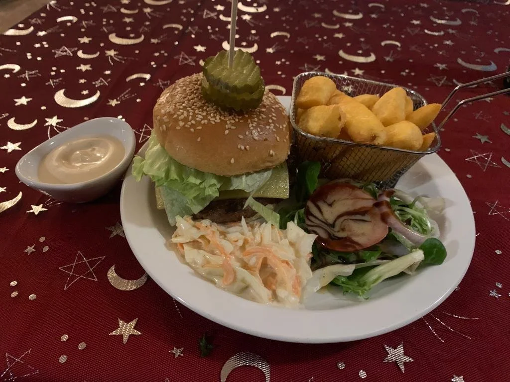 WhatsApp Image 2023-11-06 at 15.06.47.jpeg