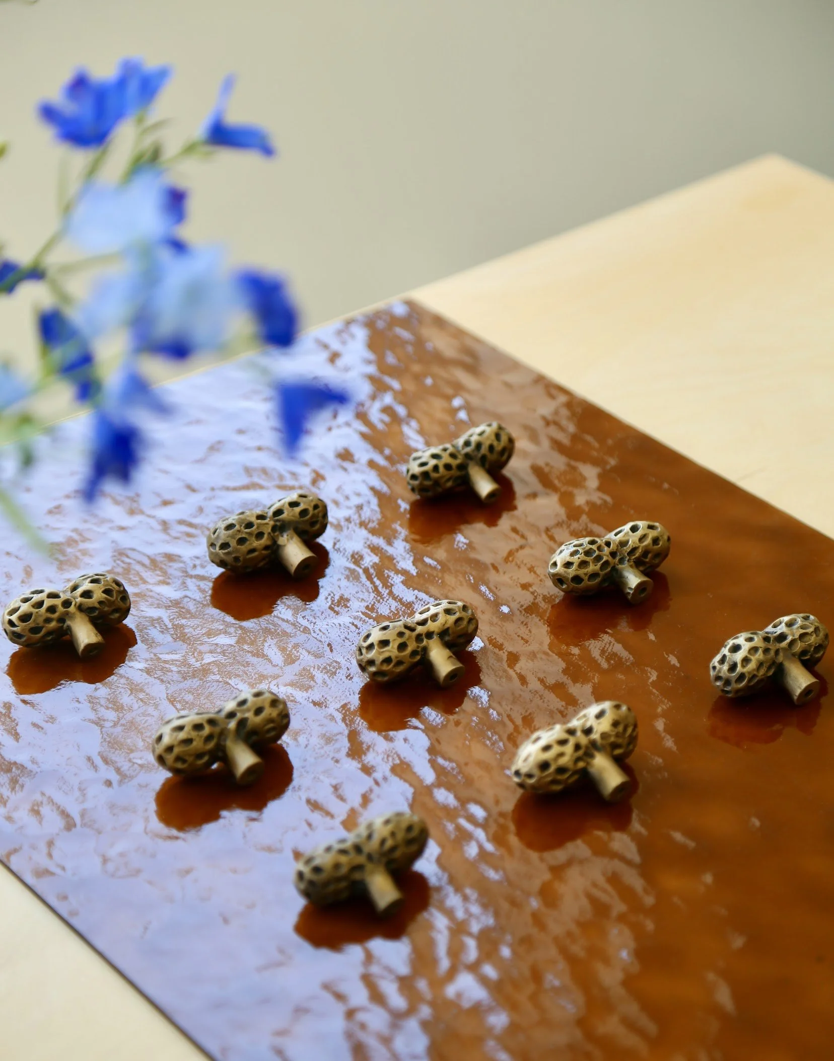 Peanut Drawer Pull (Single)