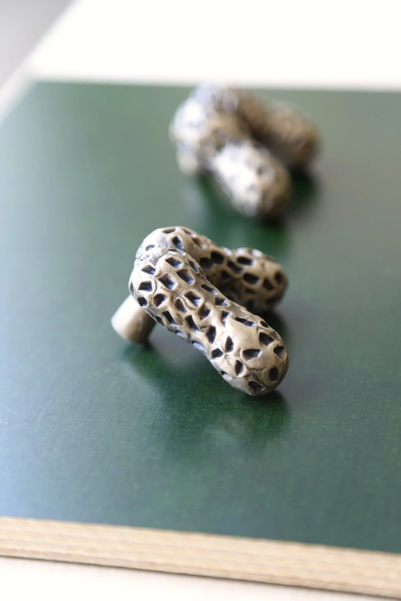 Peanut Drawer Pull (Double)