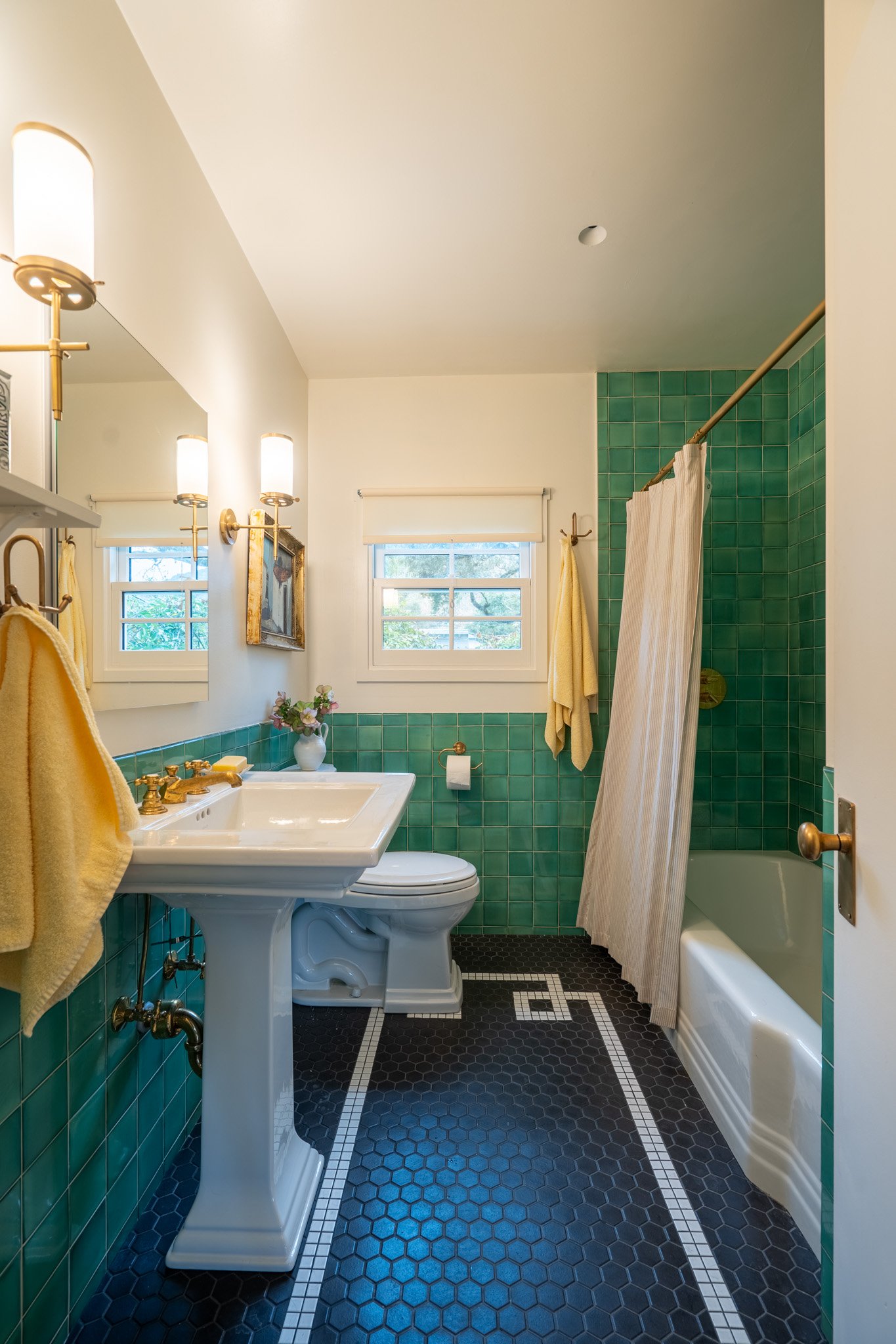36 Los Helechos_Bathroom_1.jpg