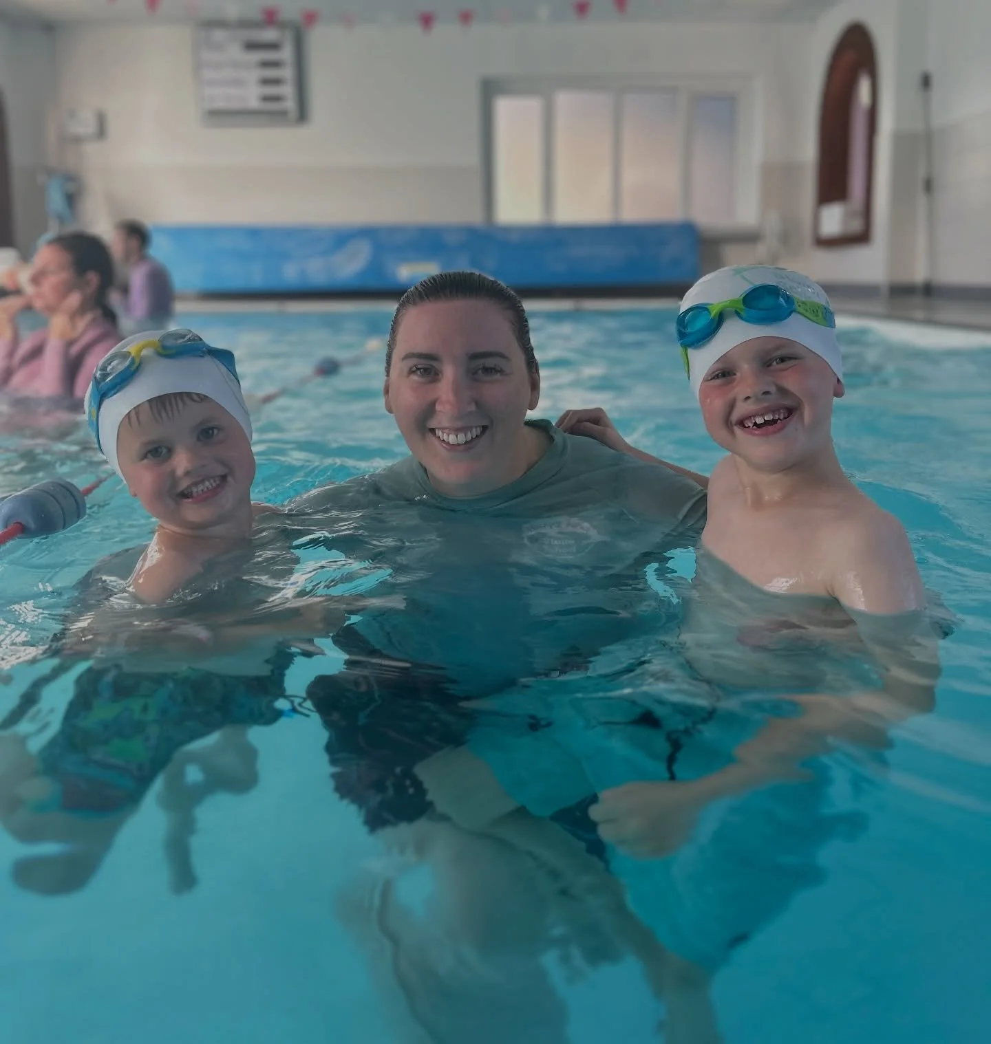 Learning is better together!👫

Our 2:1 swimming lessons are perfect for siblings, or we can match swimmers of similar ages and abilities.

With a partner by their side, swimmers can build confidence, encourage each other, and enjoy every step of the