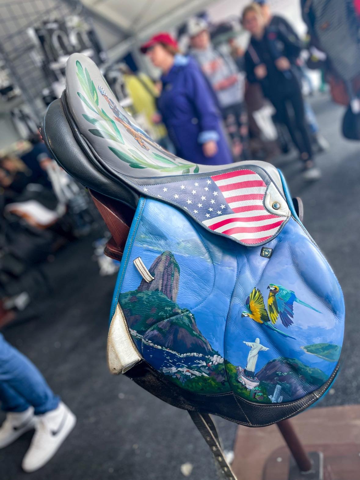 Boyd Martin's Stubben Saddle Painted by Larissa Ann Rio (2).jpg