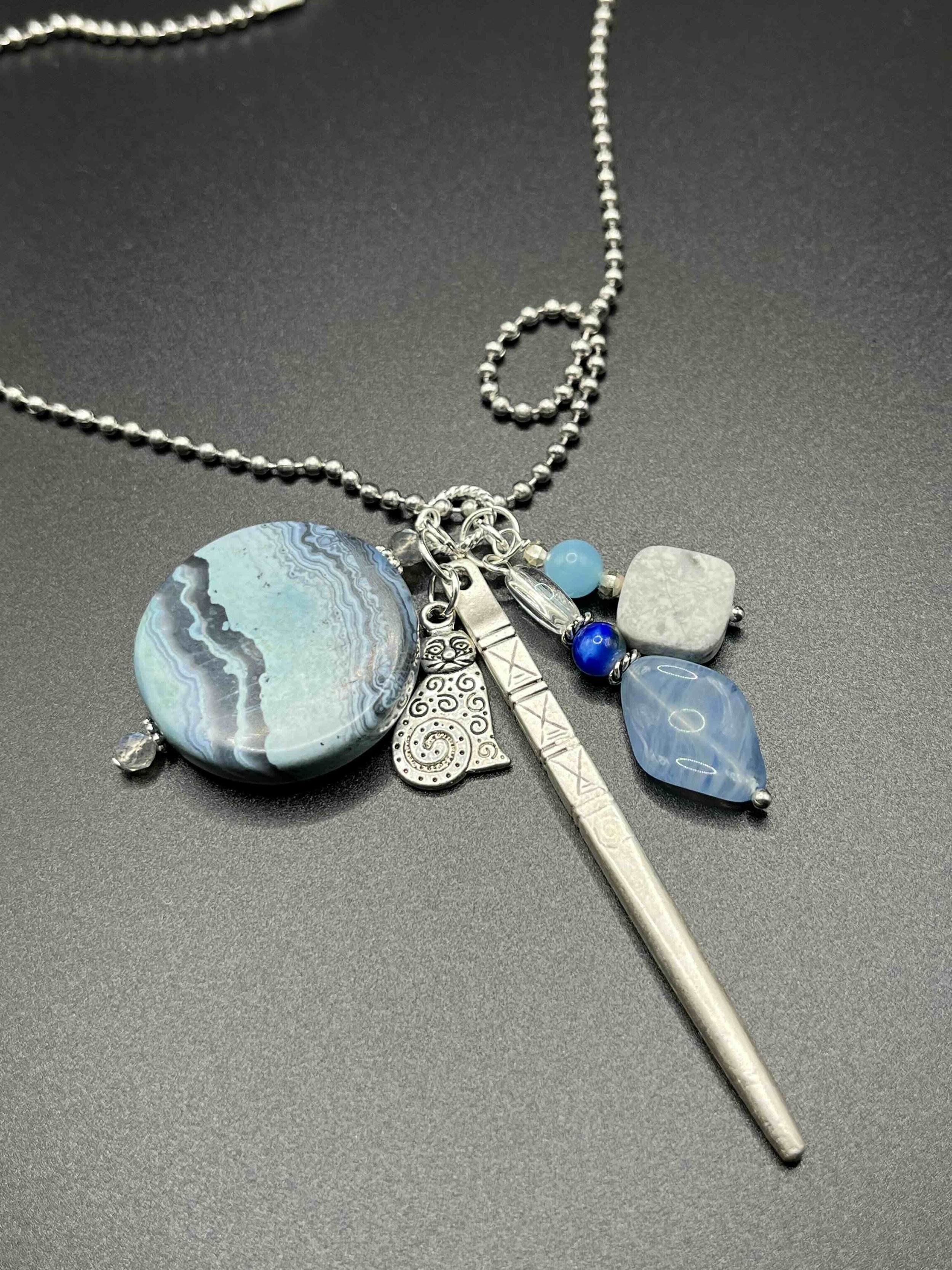 BlueBallChain.jpeg