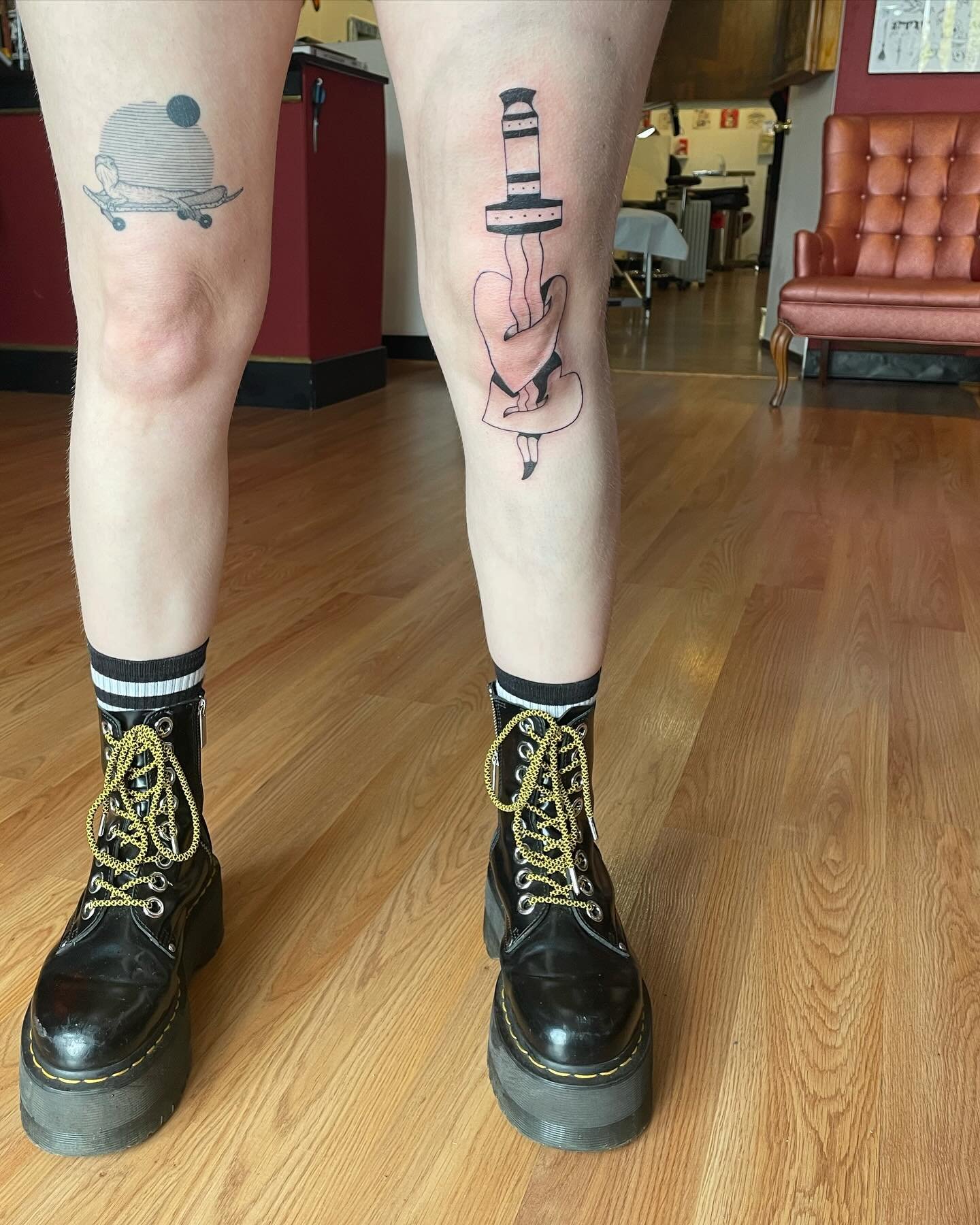 Was given the opportunity to tattoo a knee! Thanks for sitting well and being so awesome! Getting to develop relationships through tattooing is an incredible experience.

Booking for a few spots in April- 4/17, 4/24, 4/27 and May is open! Send a Dm t