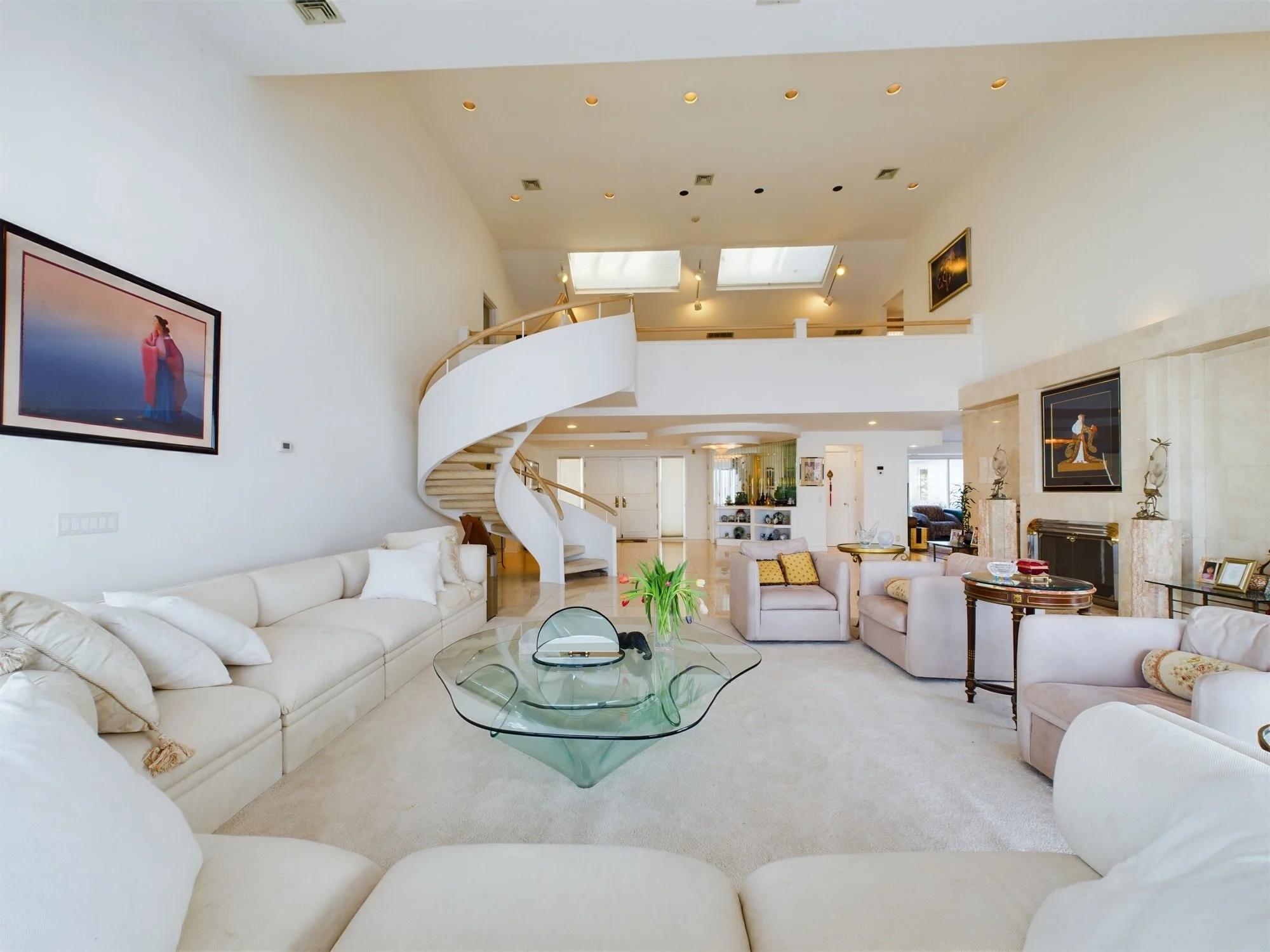 CAM02856G0-PR0014-STILL008 (2).jpg