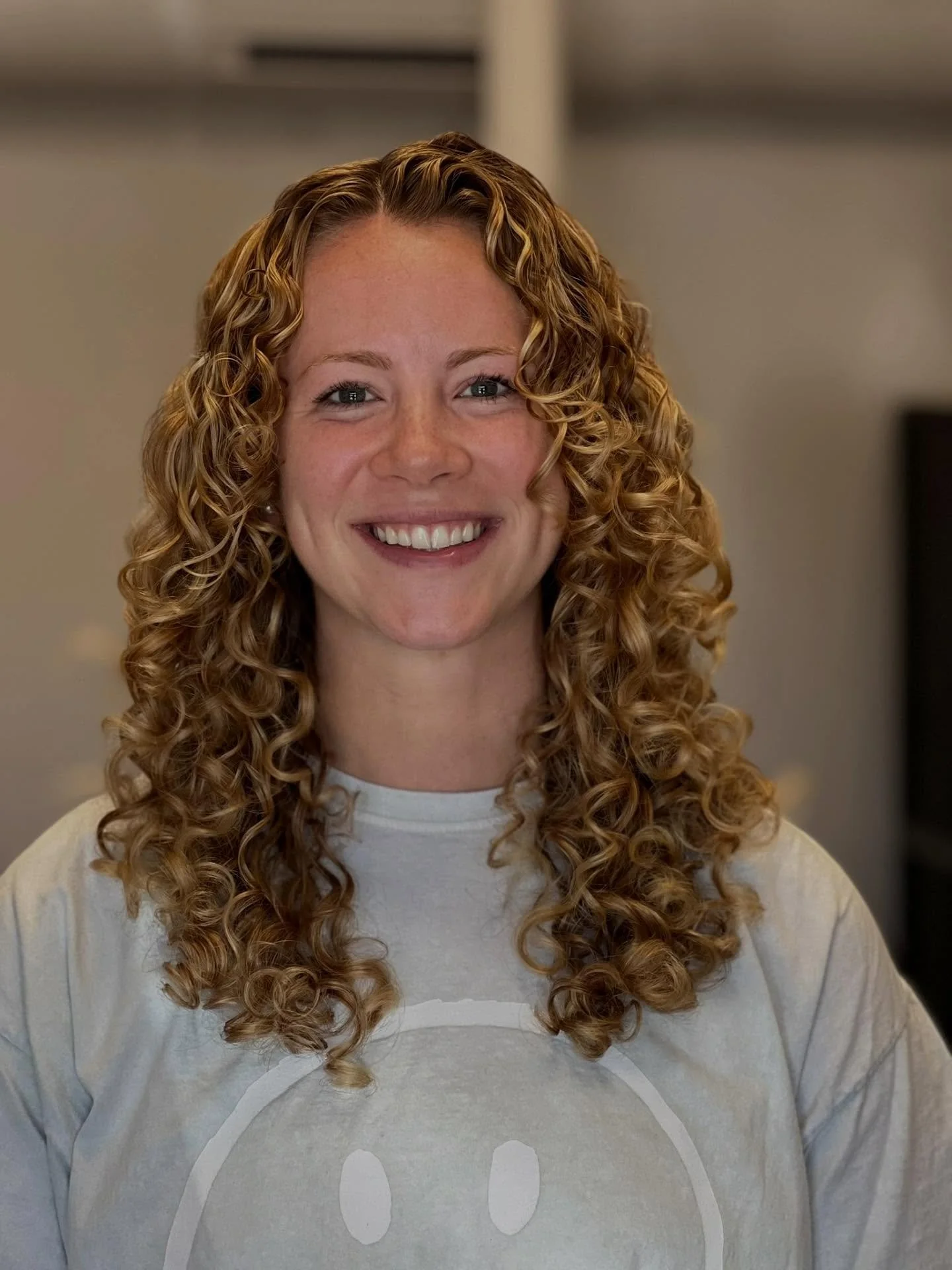 🌀Curls redefined💙 This Curlfriend came in ready for a transformation, and with a Curly Cut + Wash &amp; Go, we delivered✨

🌀During this appointment this Curlfriends curls were shaped, hydrated, and styled to perfection&mdash;showcasing her texture
