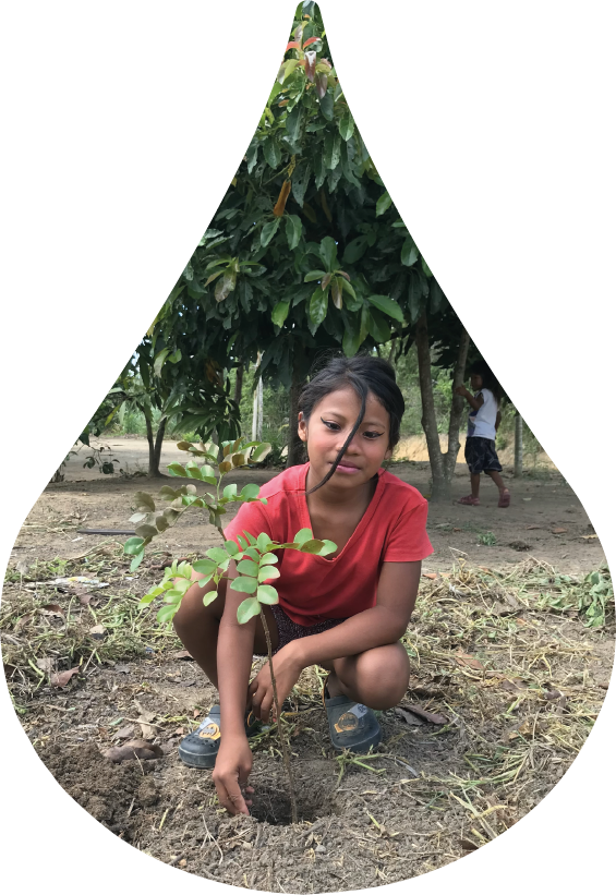 Girls planting tree1x.png