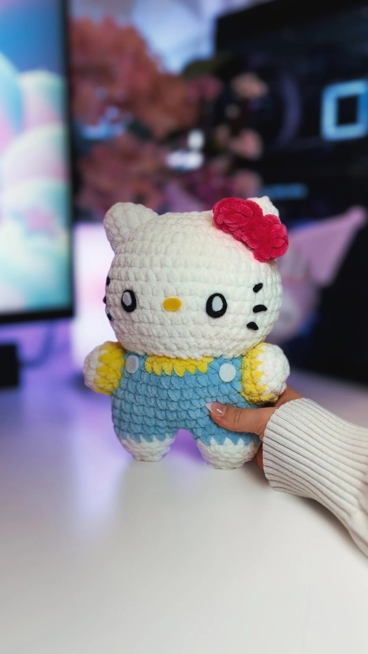 Medium Kitty in Overalls