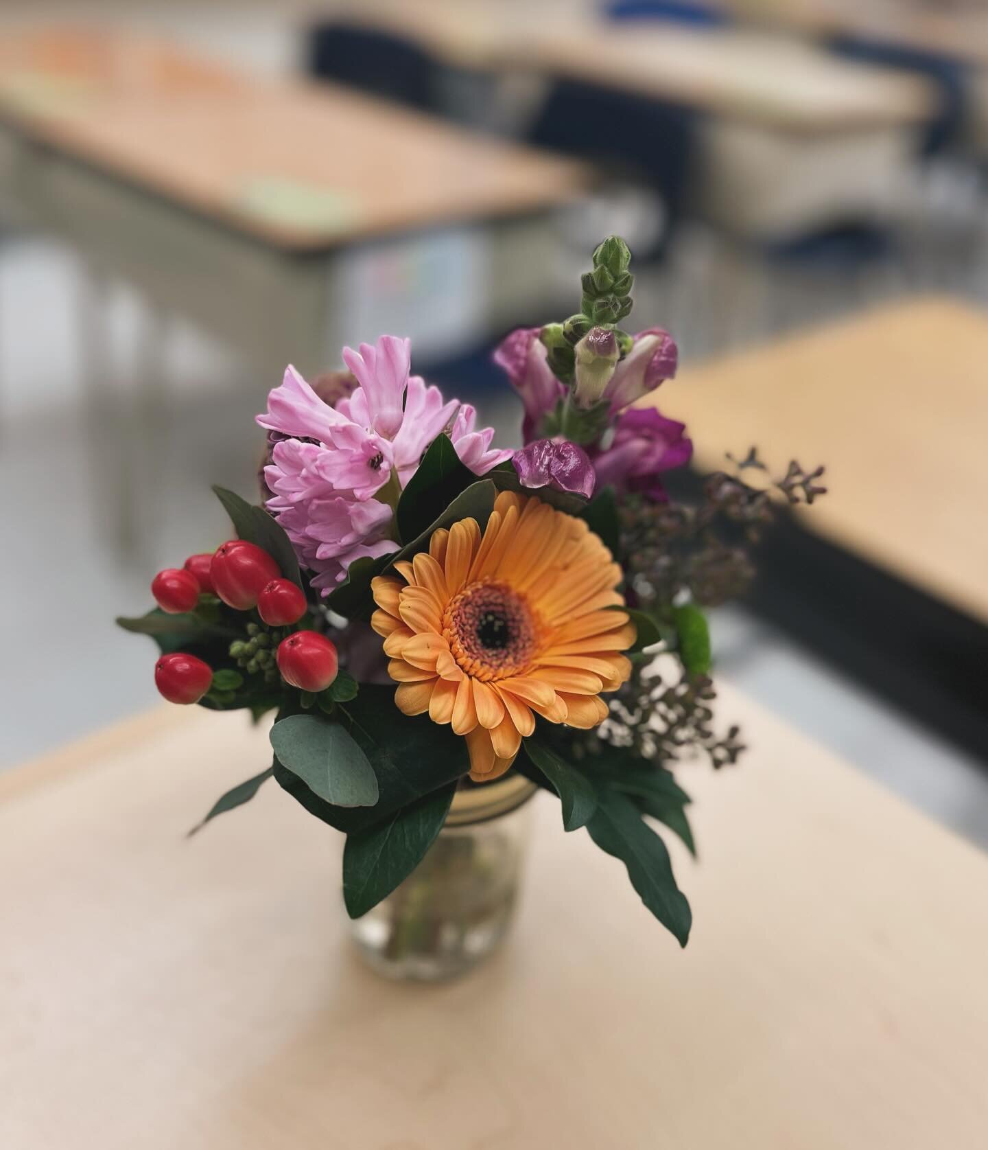 Arrived at work Monday morning to discover this bouquet of encouragement on my desk. After a little sleuthing, I discovered a dear friend of mine just wanted to show how excited she was about the launch of my website and blog. &hearts;️ She had alrea