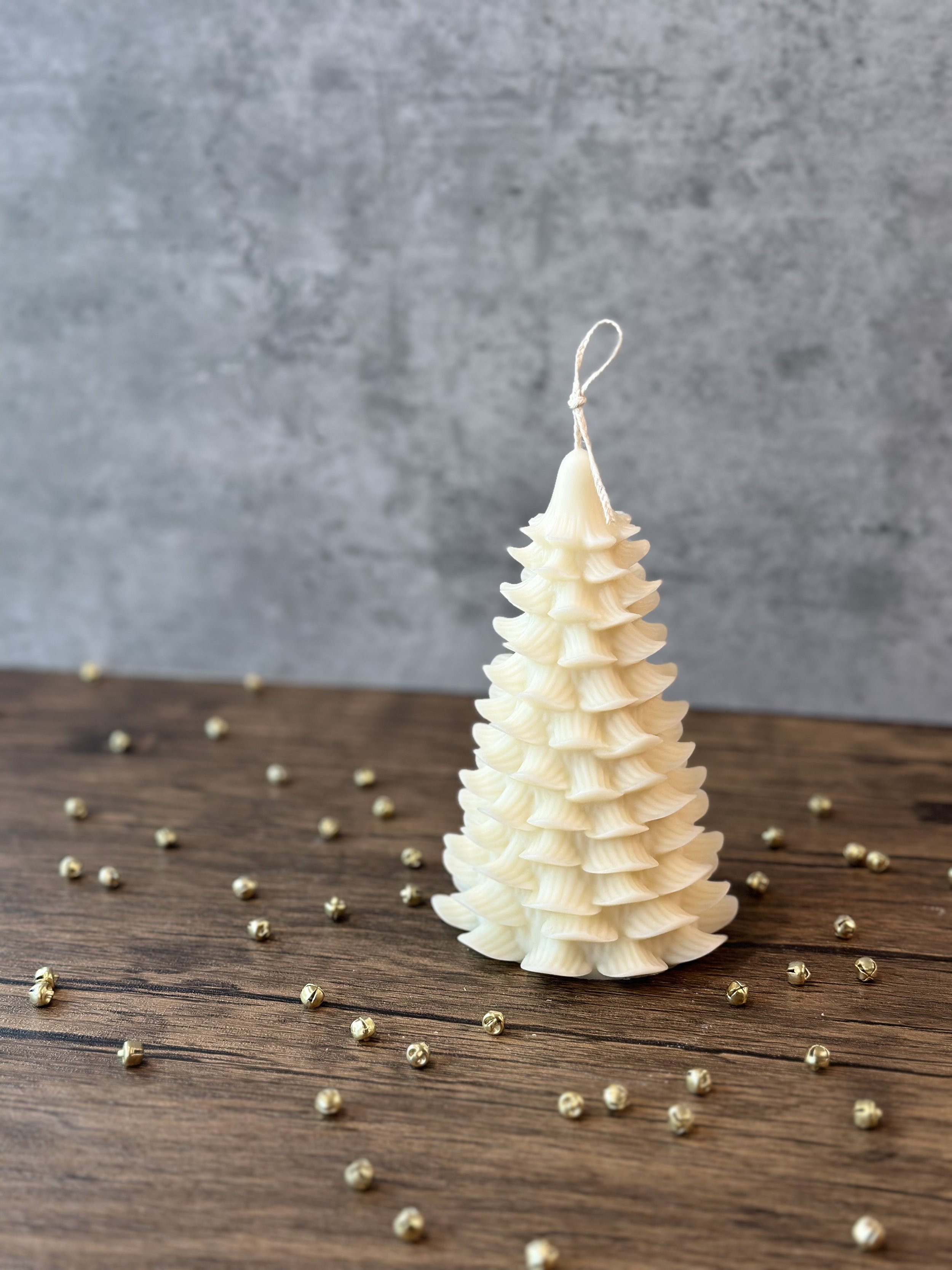 Christmas Tree Candle - L.jpg