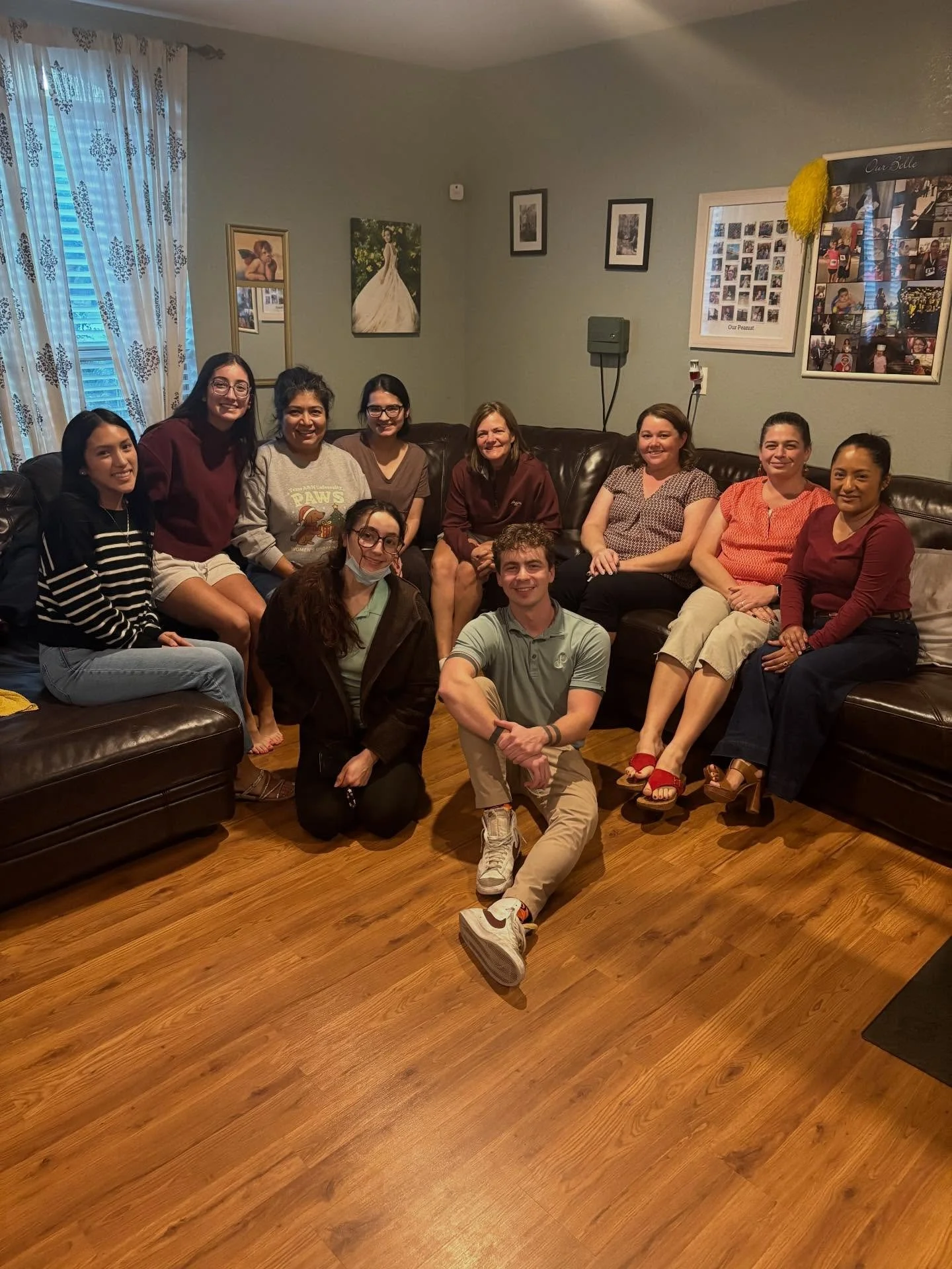 Another fun pedi party for the books! We had such a wonderful time with these amazing ladies and can&rsquo;t wait to see them again! 

If you are wanting to book your next girls day either call or book online today! 

#nailtech #nailartist #mobilenai