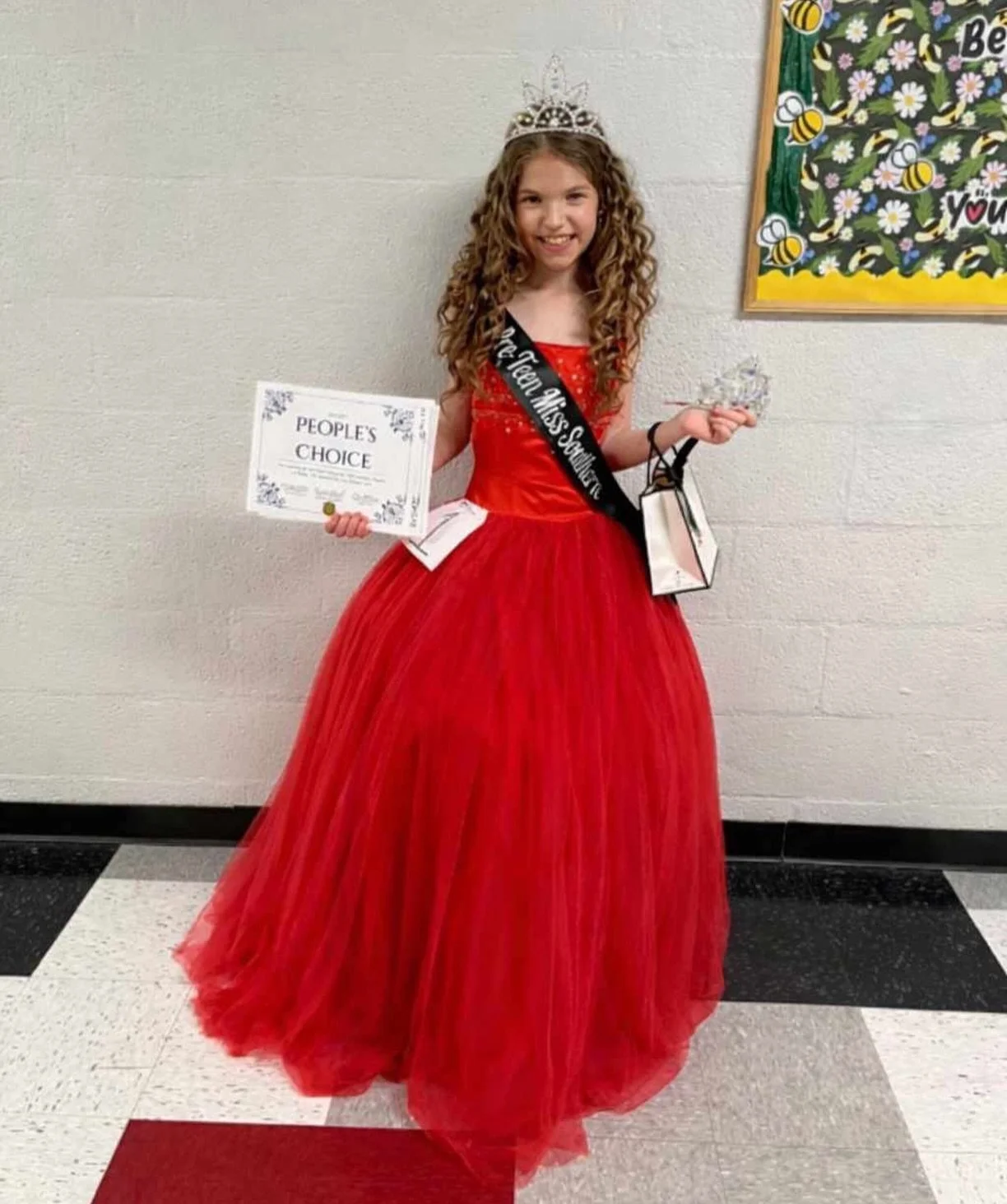 Congratulations 👑
Another Queen in the Miss Southern pageant wearing a dress from Formals On First!
Thank you for shopping with us!✨

Come shop at Formals On First where all the winning pageant dresses are! ✨

#pageant #pageantqueen #pageantdress