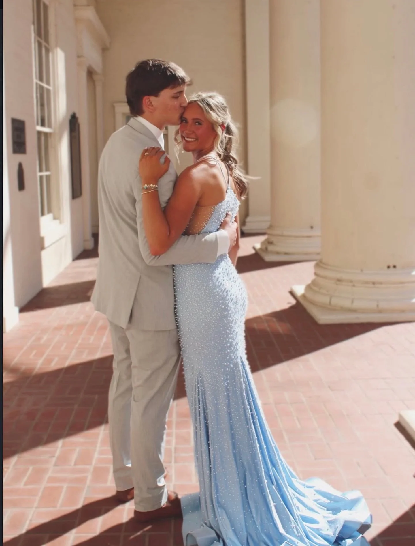 Kadence, you looked so beautiful in your dress!🩵
Thank you for letting us be a part of your special night!

#prom #promdress #prom2026 #johnathankayne