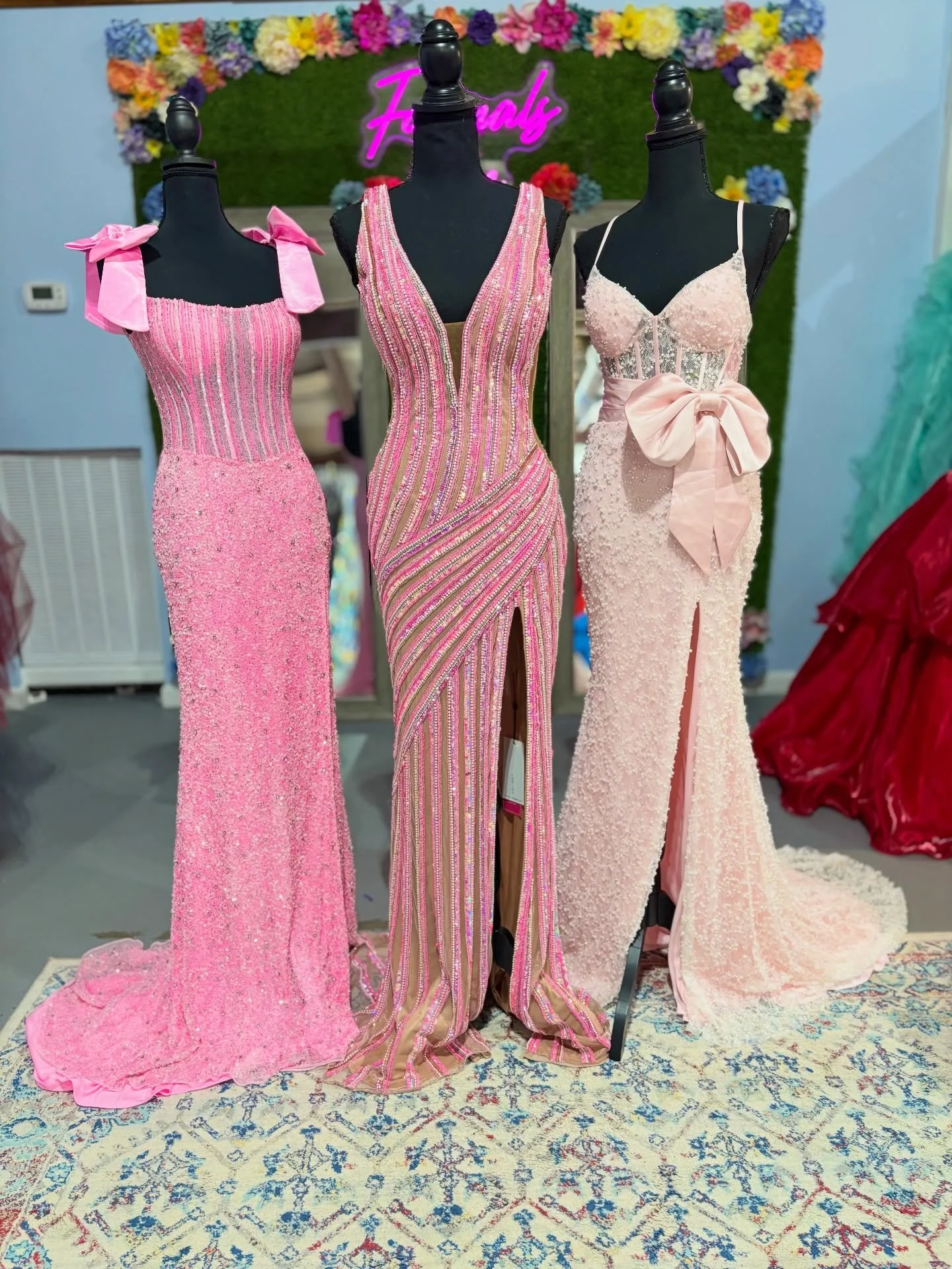 Do you want a truly unique dress for prom? ✨

Come shop at Formals On First and discover these one-of-a-kind @ashleylauren dresses! We carry a wide selection of exclusive styles you won&rsquo;t find anywhere else.

If you want to stand out on prom ni