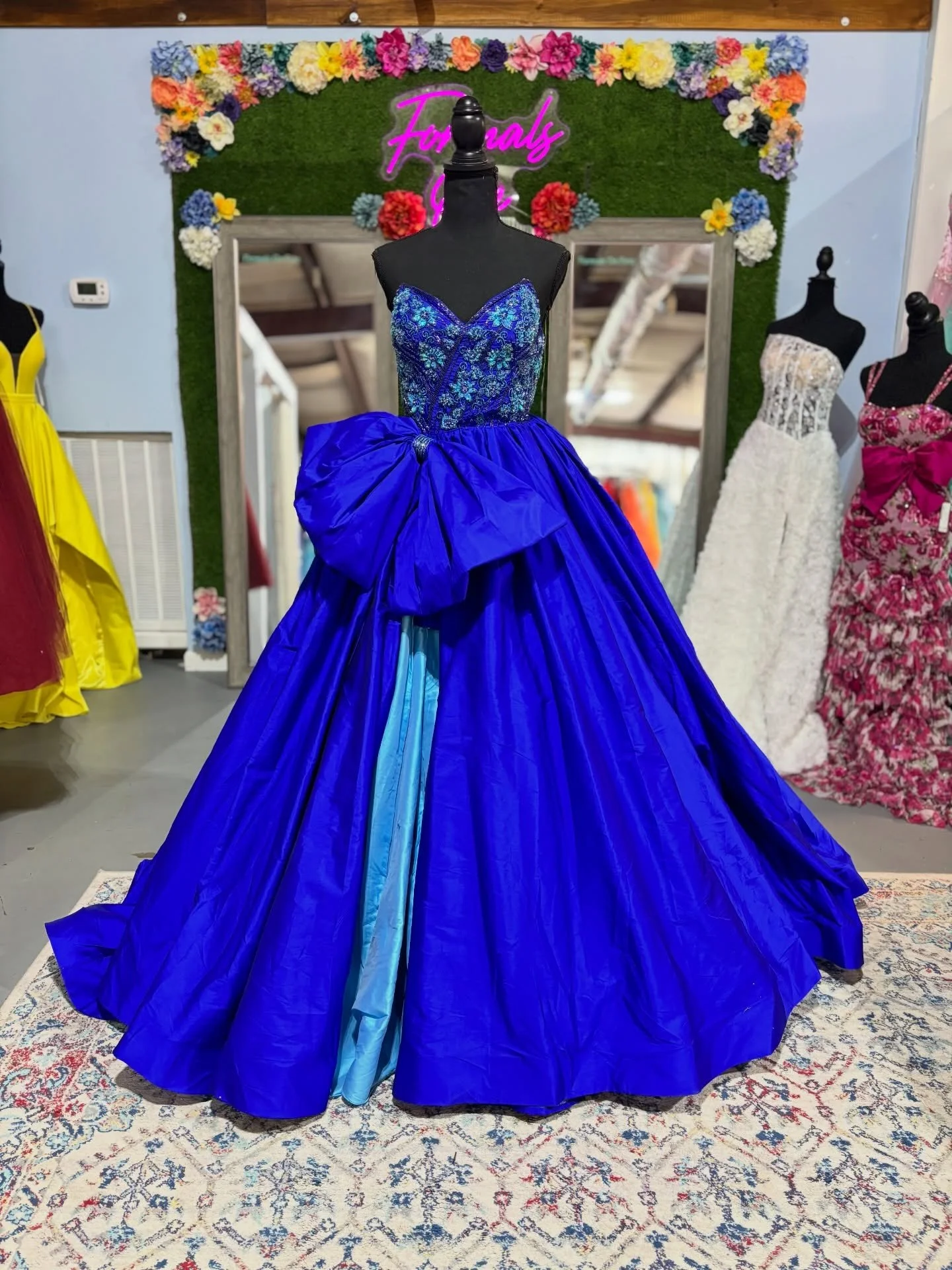 The perfect dress for your next pageant💙✨
This stunning @rachelallan is ready for the stage and waiting for you at Formals On First!

Come shop this beauty today from 10:00-4:00!!

#pageant #pageantdress #prom #promdress #rachelallan
