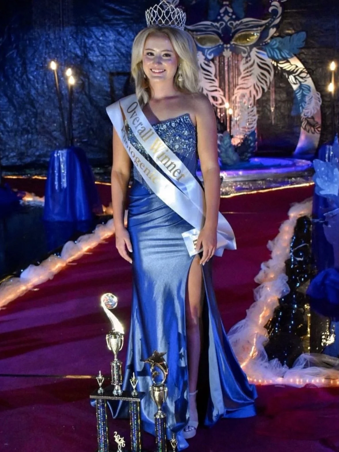 Congratulations Audrey, you looked absolutely stunning!👑✨
Thank you for shopping with us, we&rsquo;re so glad we could help you shine on stage!💖

#pageant #pageantqueen #pageantdress #elliewilde