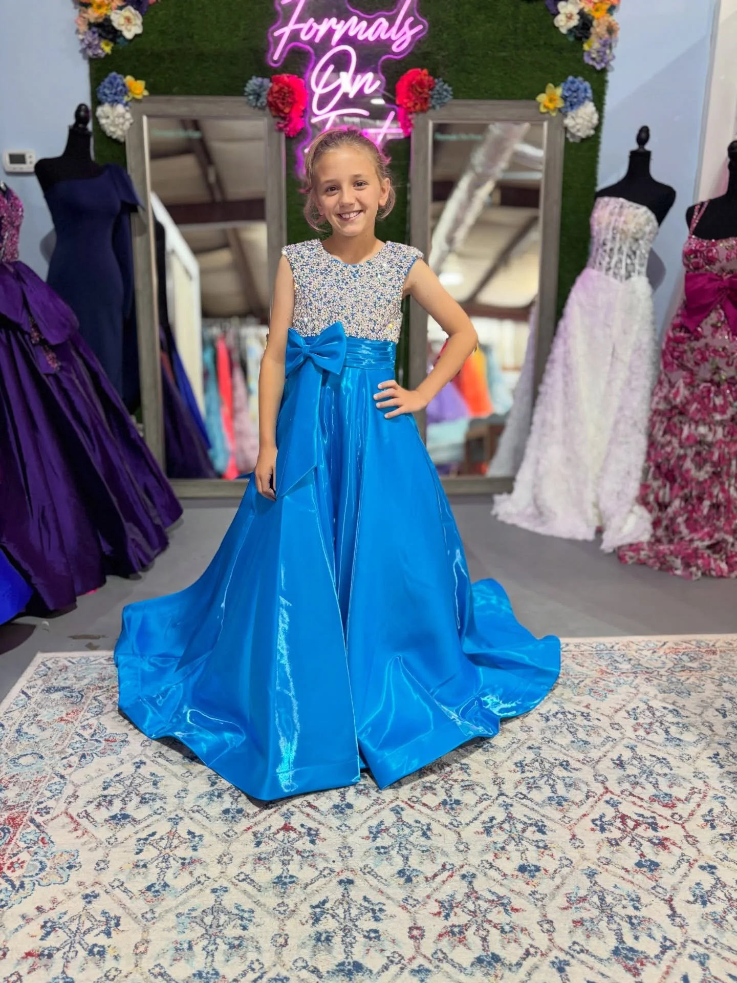 ✨ The perfect pageant dress is waiting for you at Formals On First! ✨

We have so many beautiful new kids&rsquo; pageant arrivals in stock and ready to help your contestant shine on stage!

📅 Book your appointment this week:
&bull; Monday&ndash;Frid