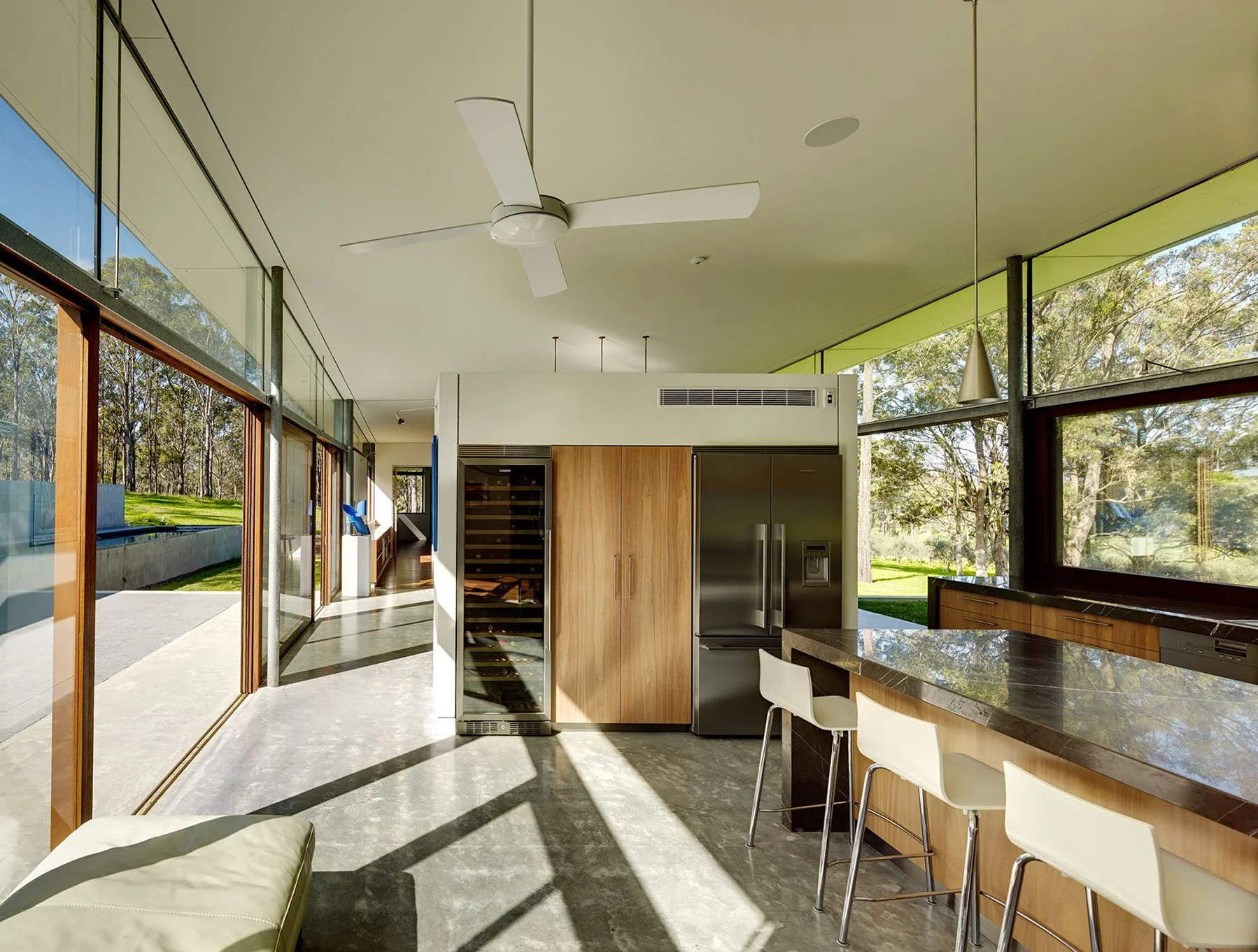 QUORROBOLONG HOUSE by Fergus Scott Architects