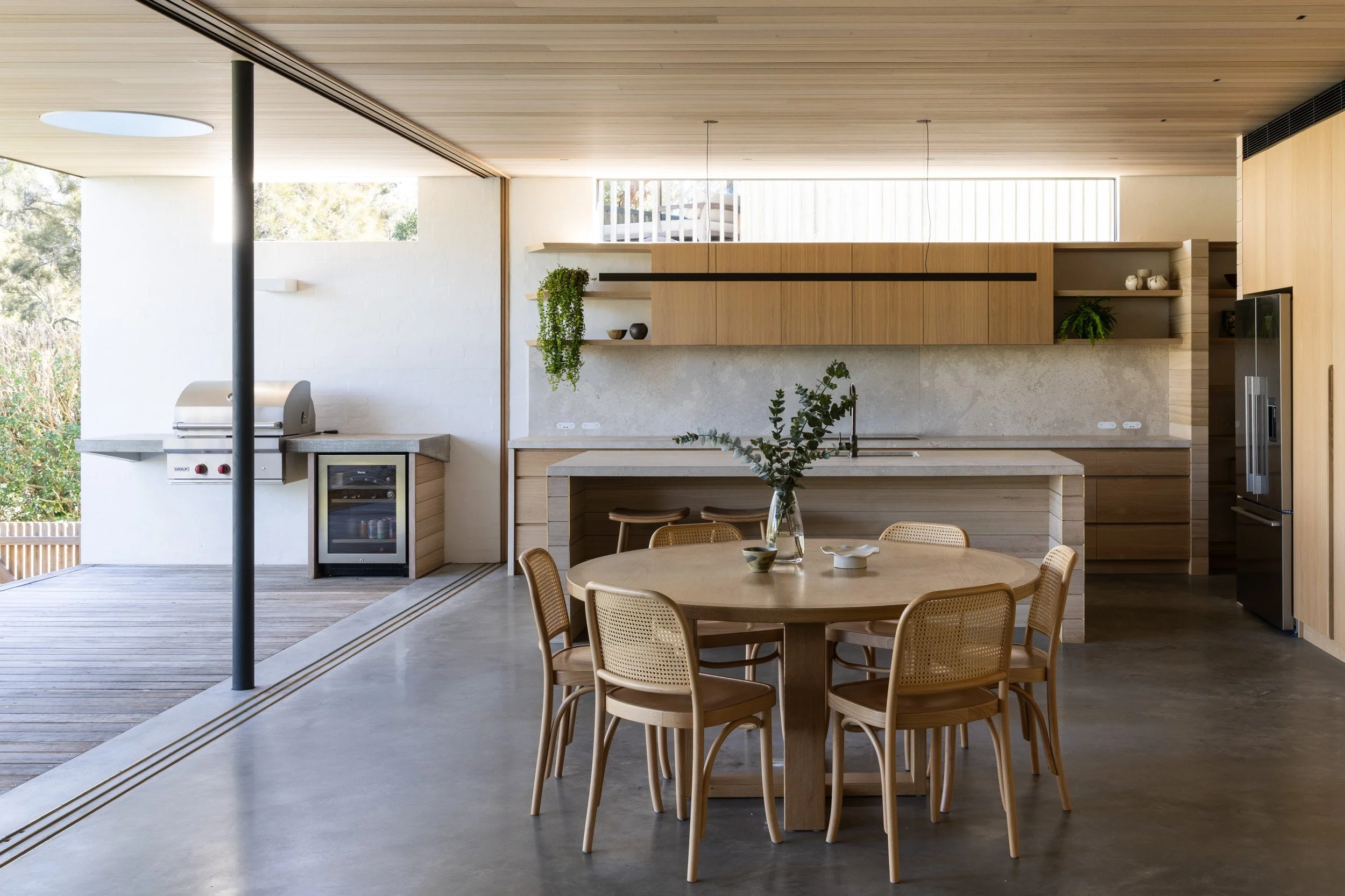 RIVERVIEW by Fergus Scott Architects