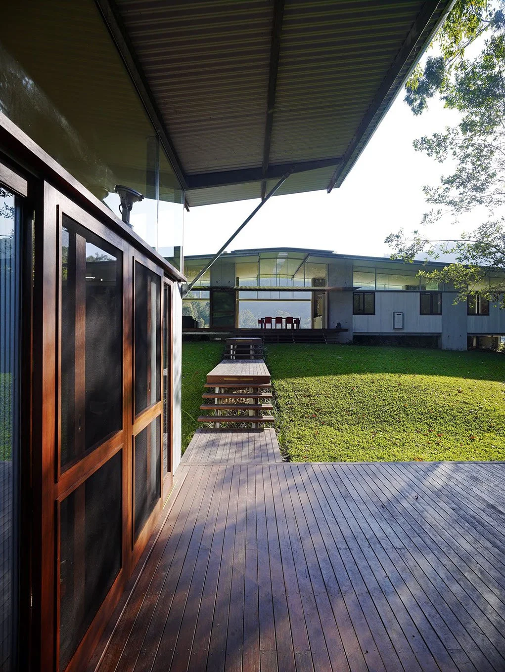 JILLIBY HOUSE by Fergus Scott Architects
