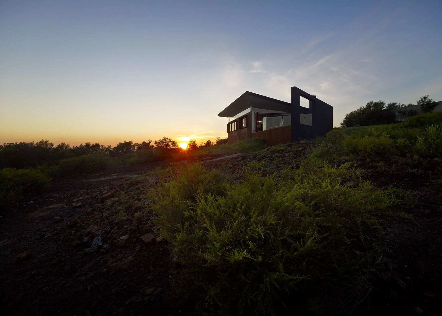 SOUTHERN HOUSE by Fergus Scott Architects