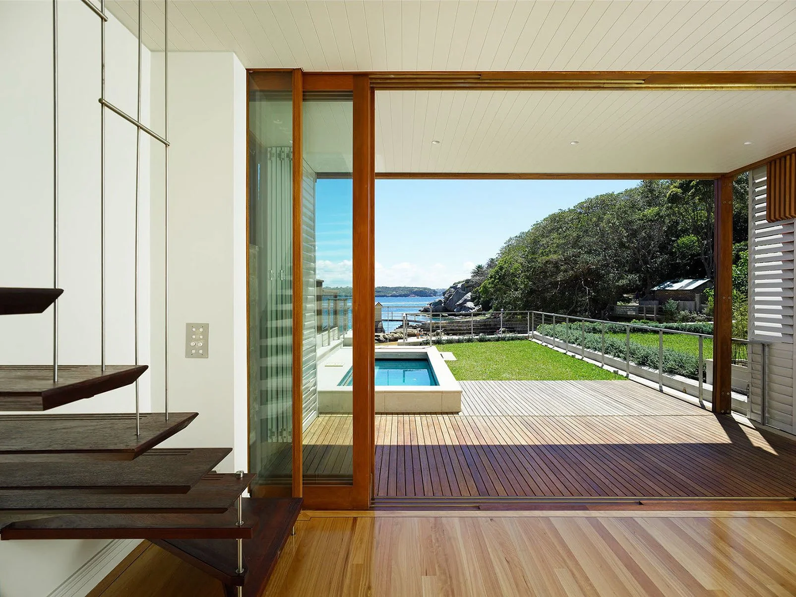 CAMP COVE HOUSE by Fergus Scott Architects
