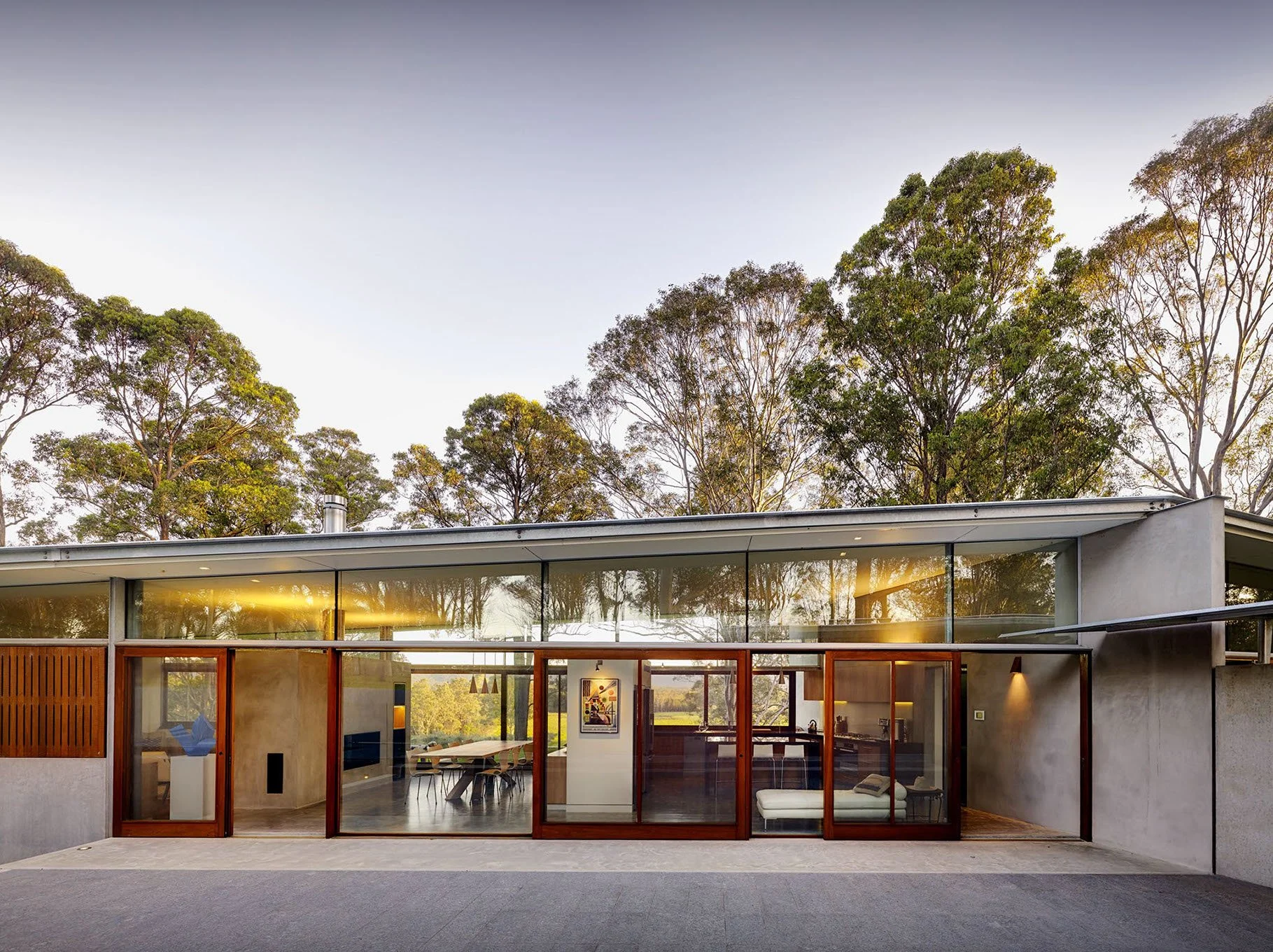 QUORROBOLONG HOUSE by Fergus Scott Architects